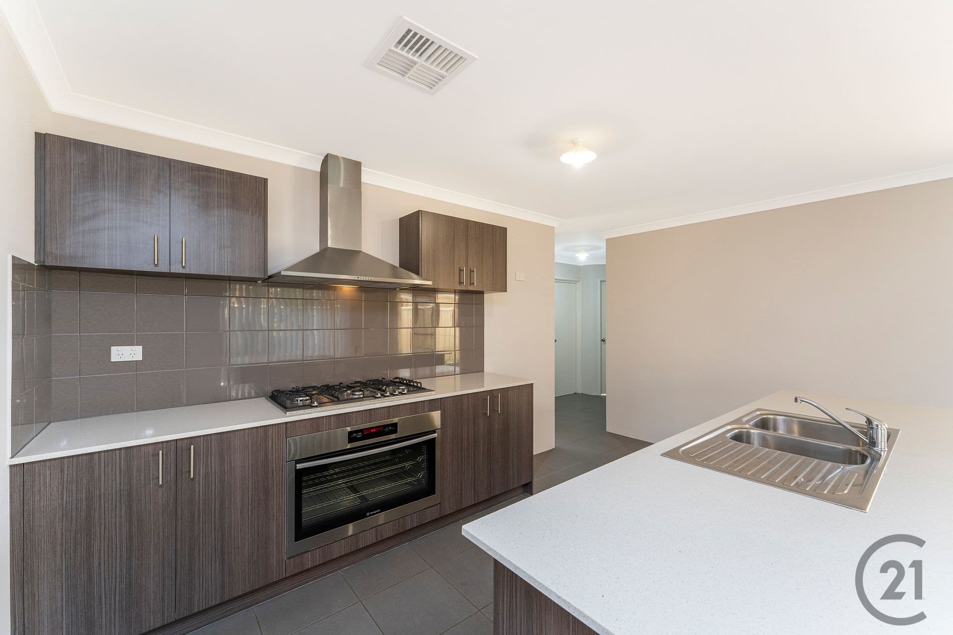 76 Malata Ridge, Lakelands, WA, 6180, Lakelands - Thumbnail 4