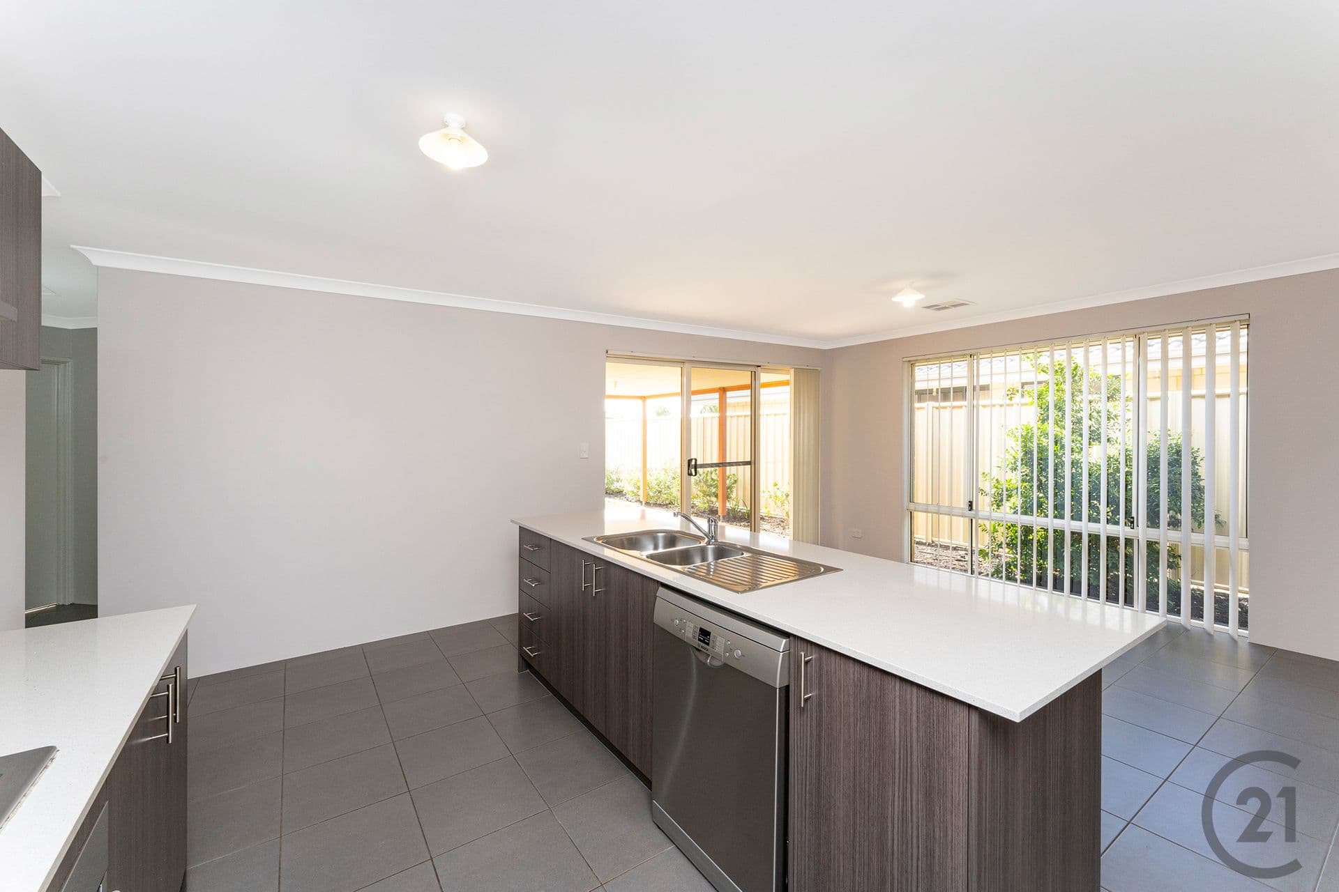 76 Malata Ridge, Lakelands, WA, 6180, Lakelands - Thumbnail 5