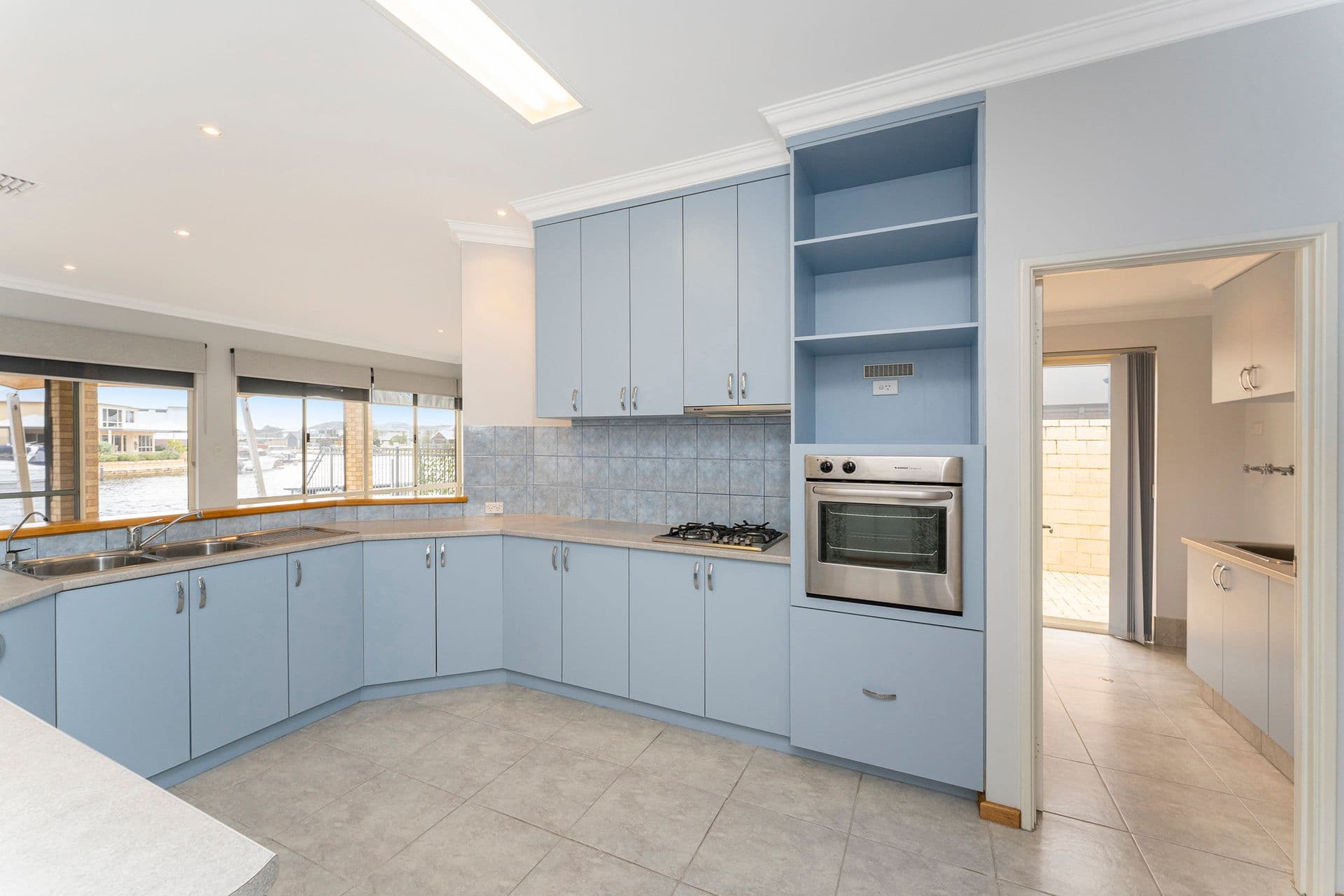 22 Tasman Loop, Dudley Park, WA, 6210, Dudley Park - Thumbnail 5