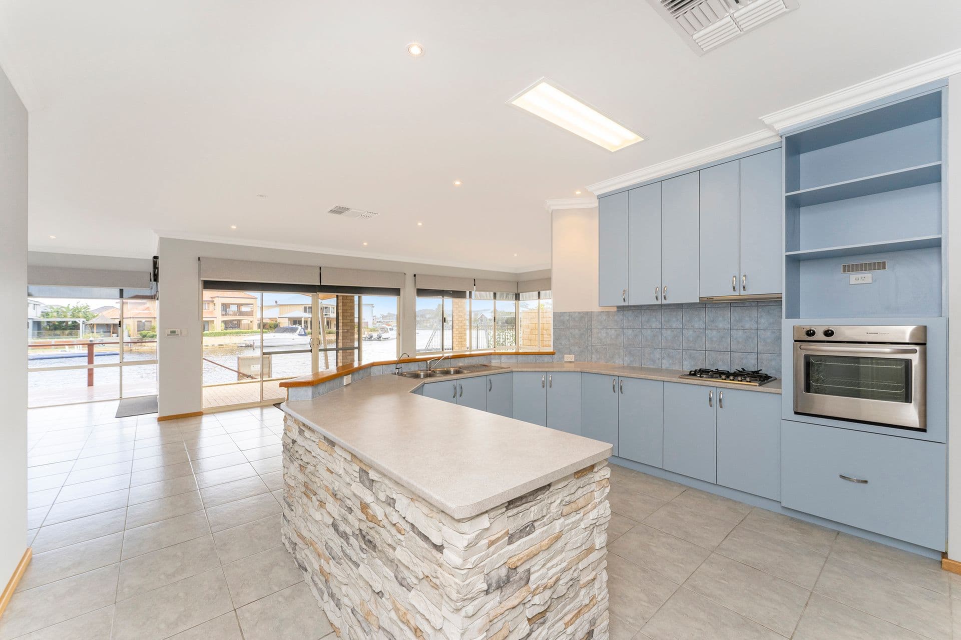 22 Tasman Loop, Dudley Park, WA, 6210, Dudley Park - Thumbnail 6
