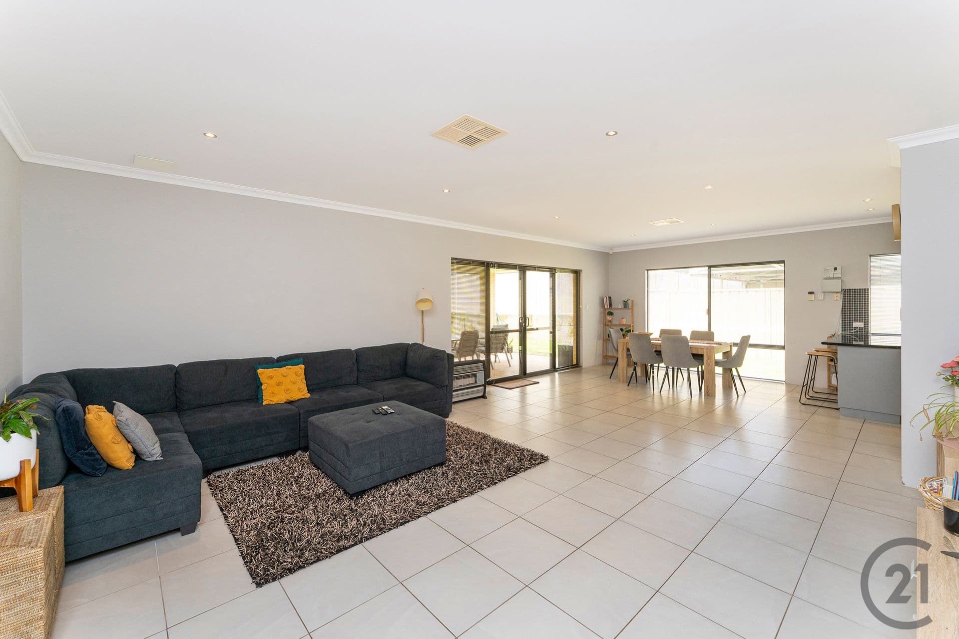 20 Lord Hobart Drive, Madora Bay, WA, 6210, Madora Bay - Thumbnail 2