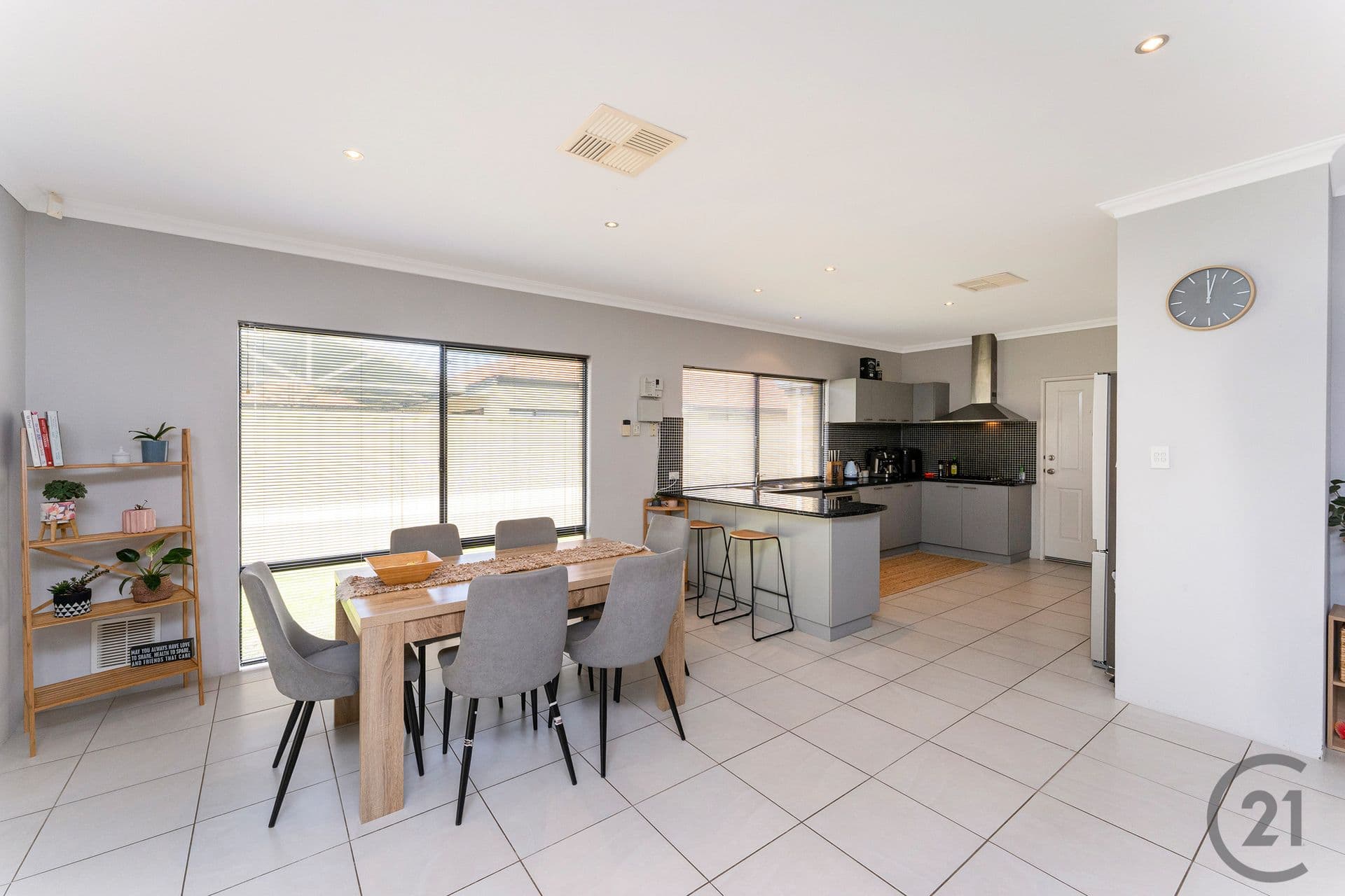 20 Lord Hobart Drive, Madora Bay, WA, 6210, Madora Bay - Thumbnail 3