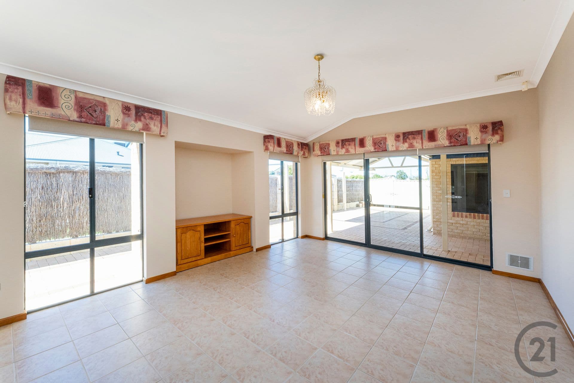 9 Darwin Terrace, Dudley Park, WA, 6210, Dudley Park - Thumbnail 6