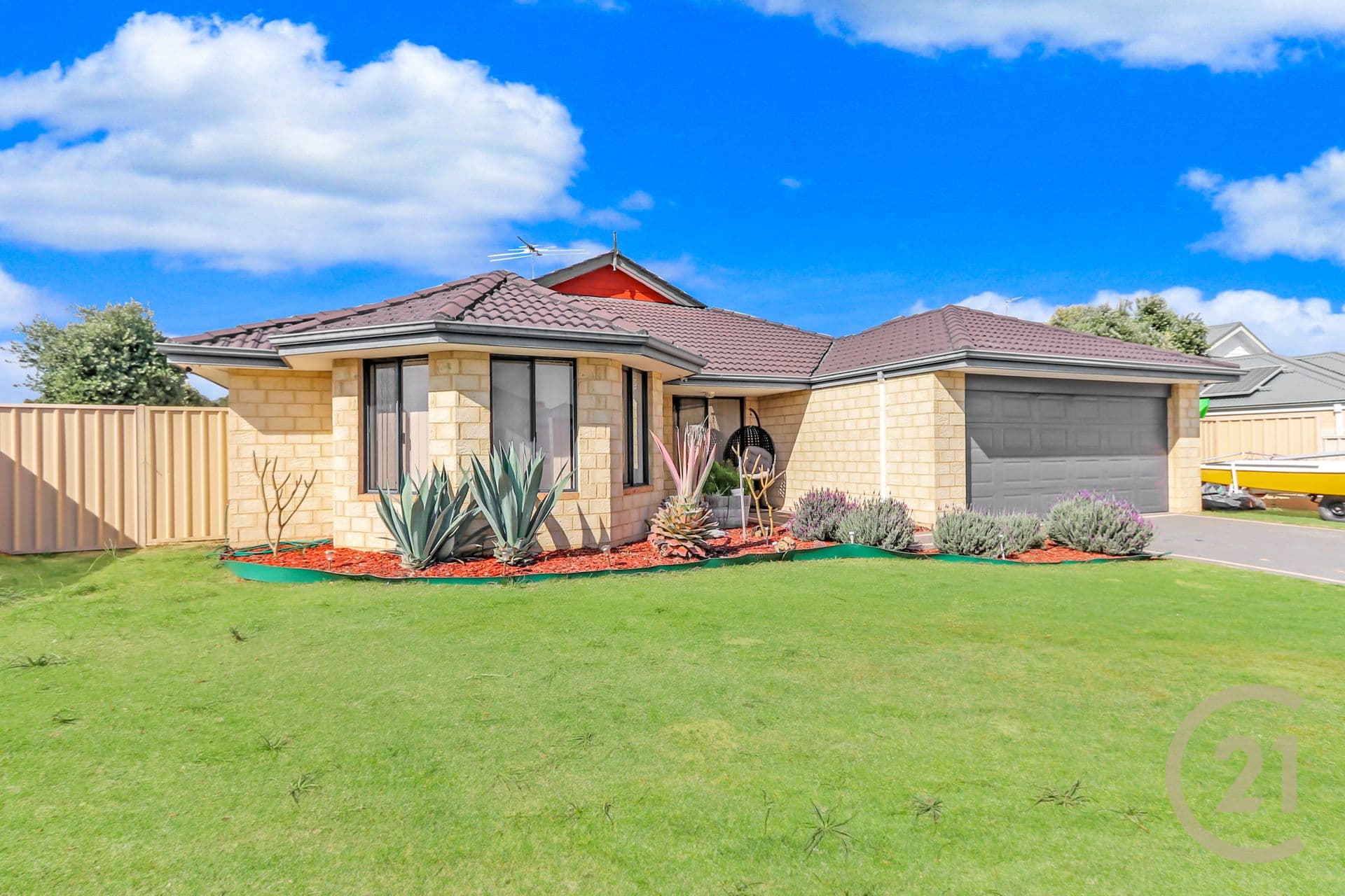 18 Cockatoo Way, Dawesville, WA, 6211, Dawesville - Thumbnail 2