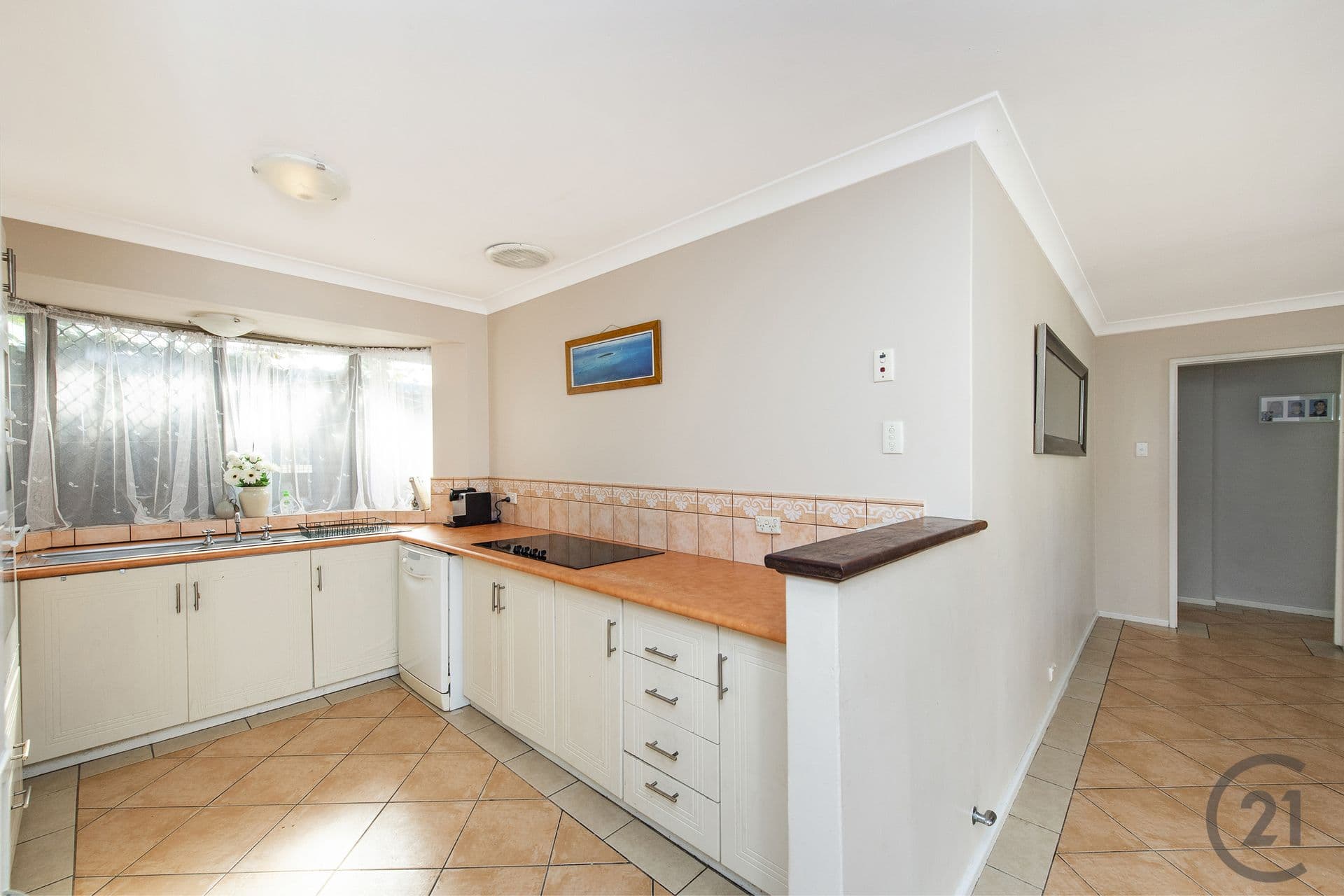 13 Tennyson Avenue, Halls Head, WA, 6210, Halls Head - Thumbnail 5