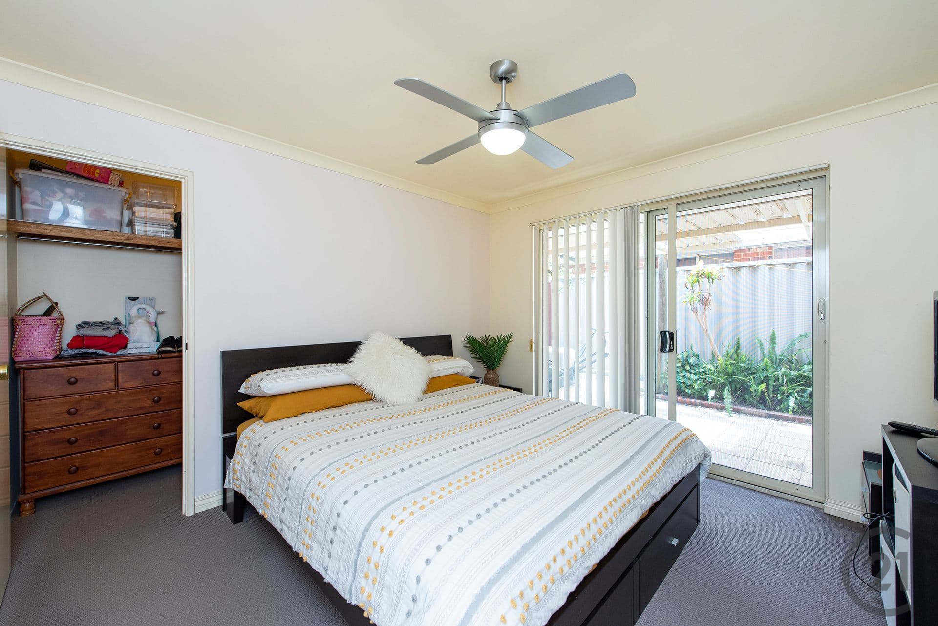 46 Portmarnock Circle, Halls Head, WA, 6210, Halls Head - Thumbnail 4