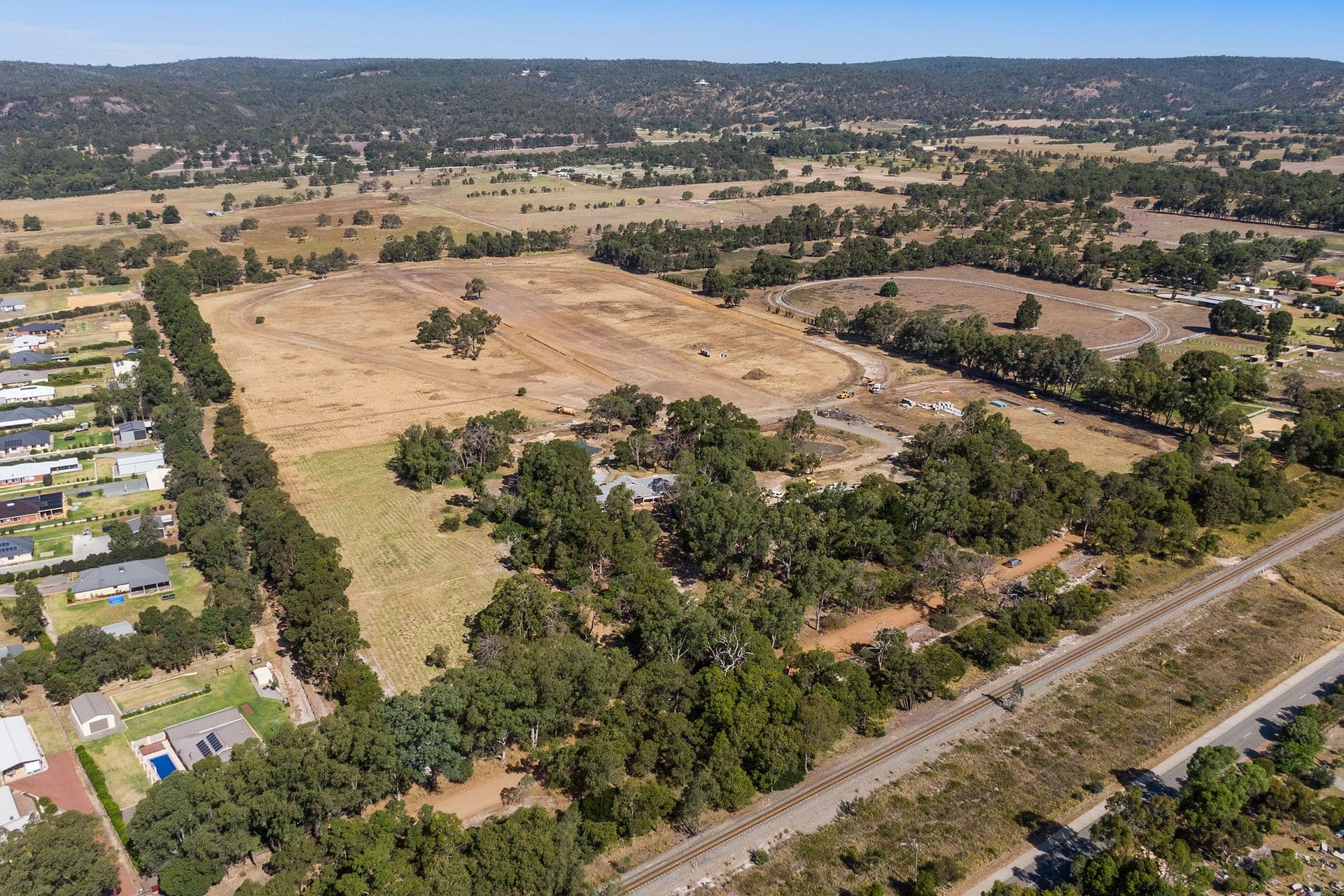 16 Harness View, Serpentine, WA, 6125, Serpentine - Thumbnail 2