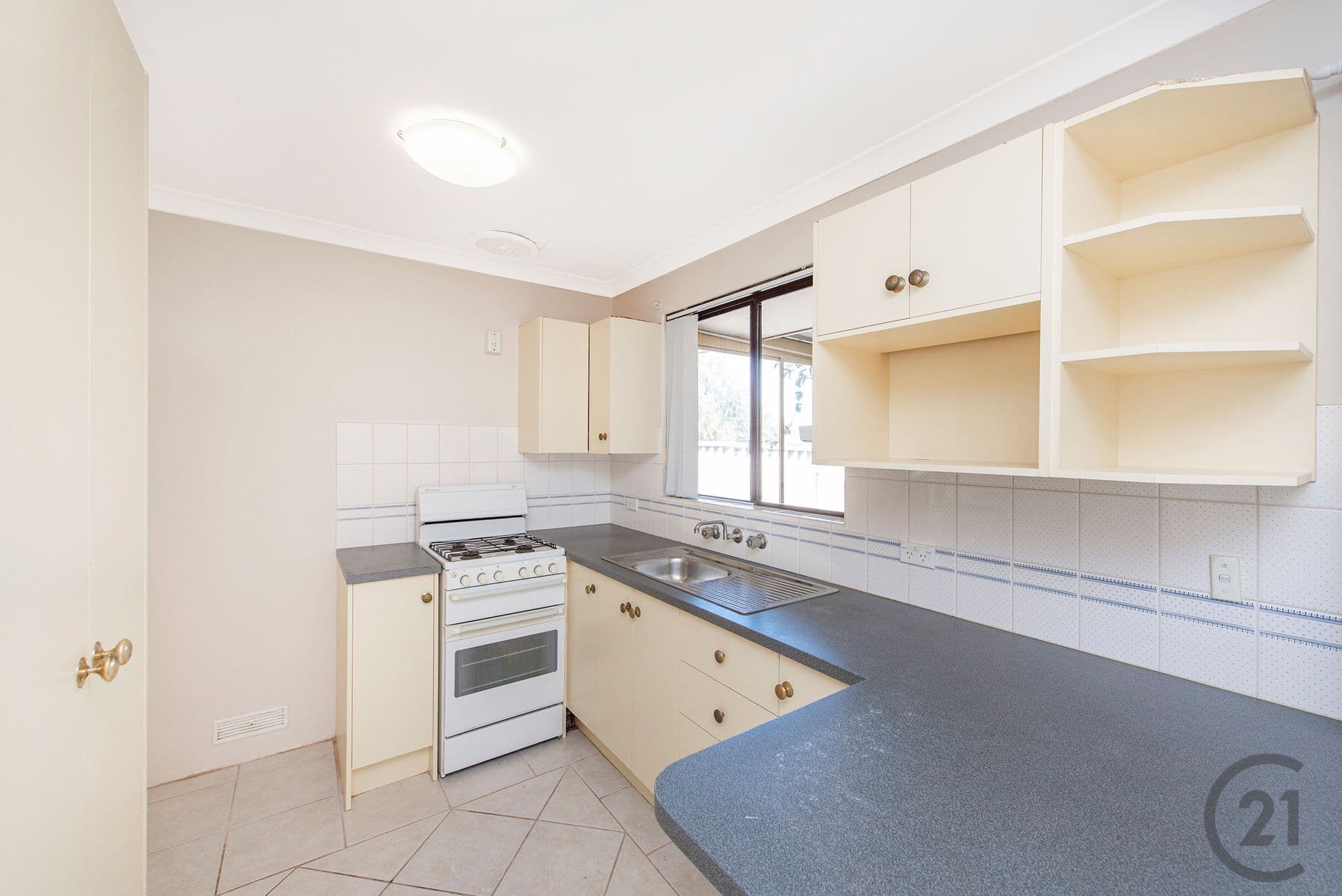 43 Skottowe Parkway, Parmelia, WA, 6167, Parmelia - Thumbnail 3