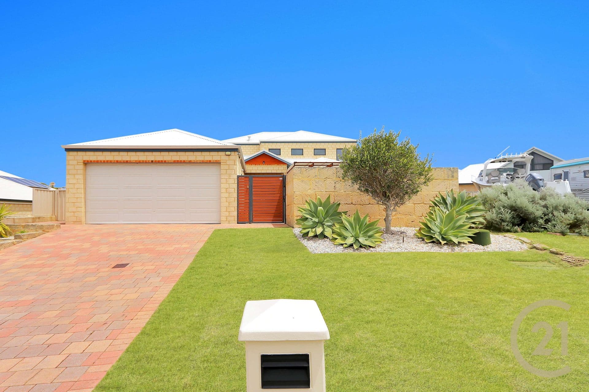 8 Cranbrook Crescent, Dawesville, WA, 6211, Dawesville - Thumbnail 3