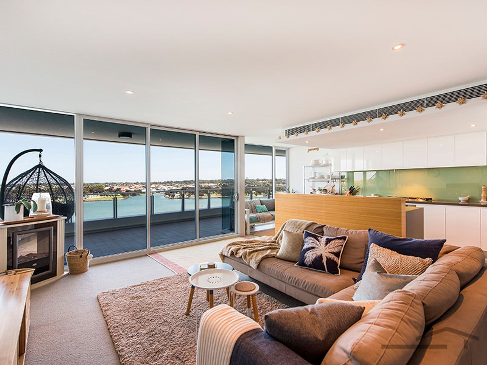 702/5 Marco Polo Drive, Mandurah, WA, 6210, Mandurah - Thumbnail 3