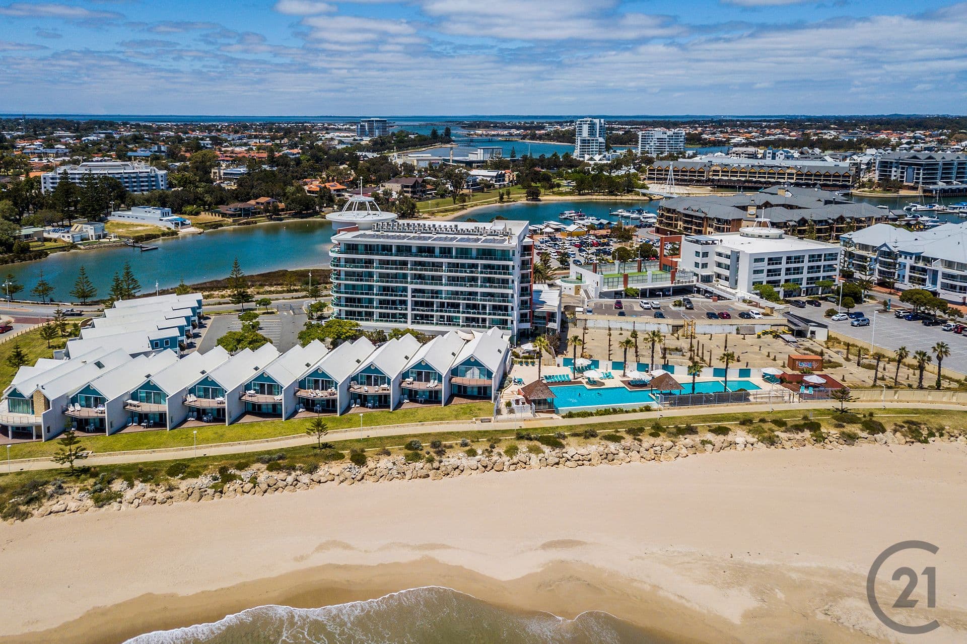 204/16 Dolphin Drive, Mandurah, WA, 6210, Mandurah - Thumbnail 2