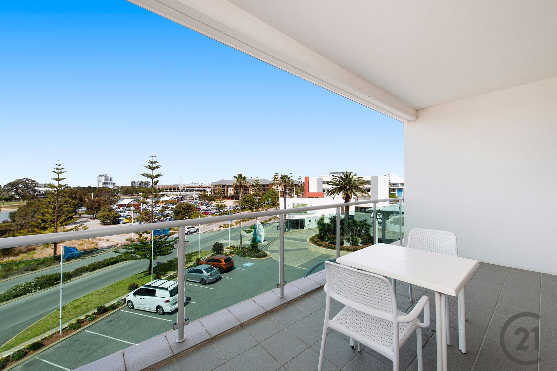 204/16 Dolphin Drive, Mandurah, WA, 6210, Mandurah - Thumbnail 3