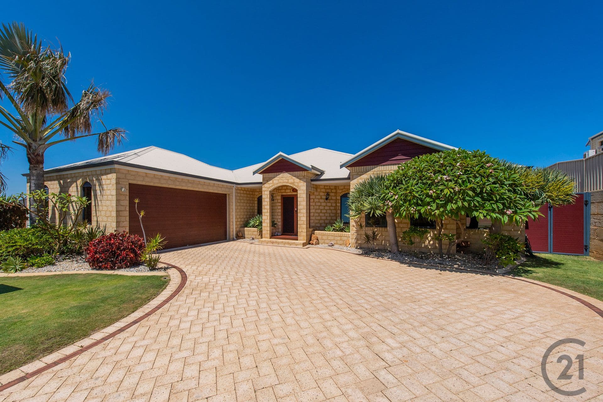 10 Cranbrook Crescent, Dawesville, WA, 6211, Dawesville - Thumbnail 2