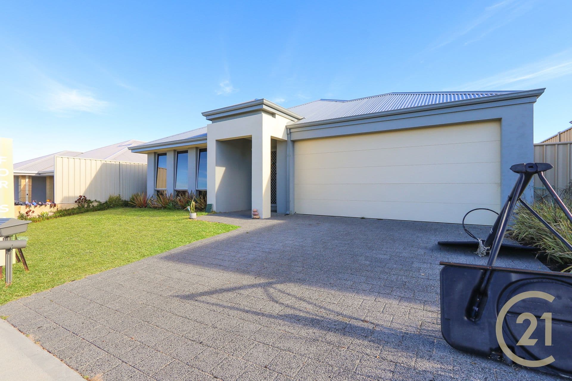 11 Yerilla Road, Golden Bay, WA, 6174, Golden Bay - Thumbnail 2