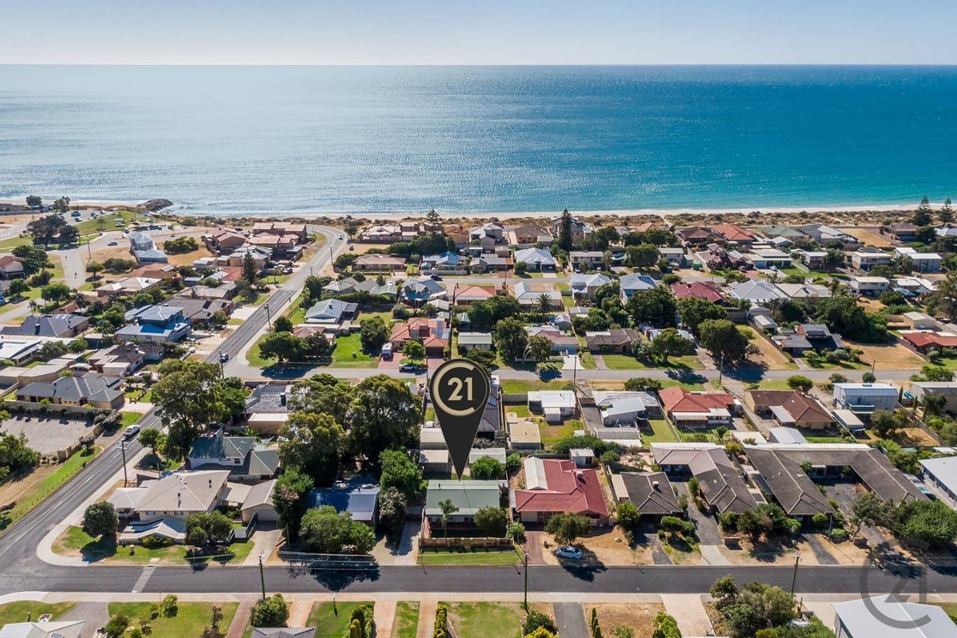 4 Perseus Road, Silver Sands, WA, 6210, Silver Sands - Thumbnail 2