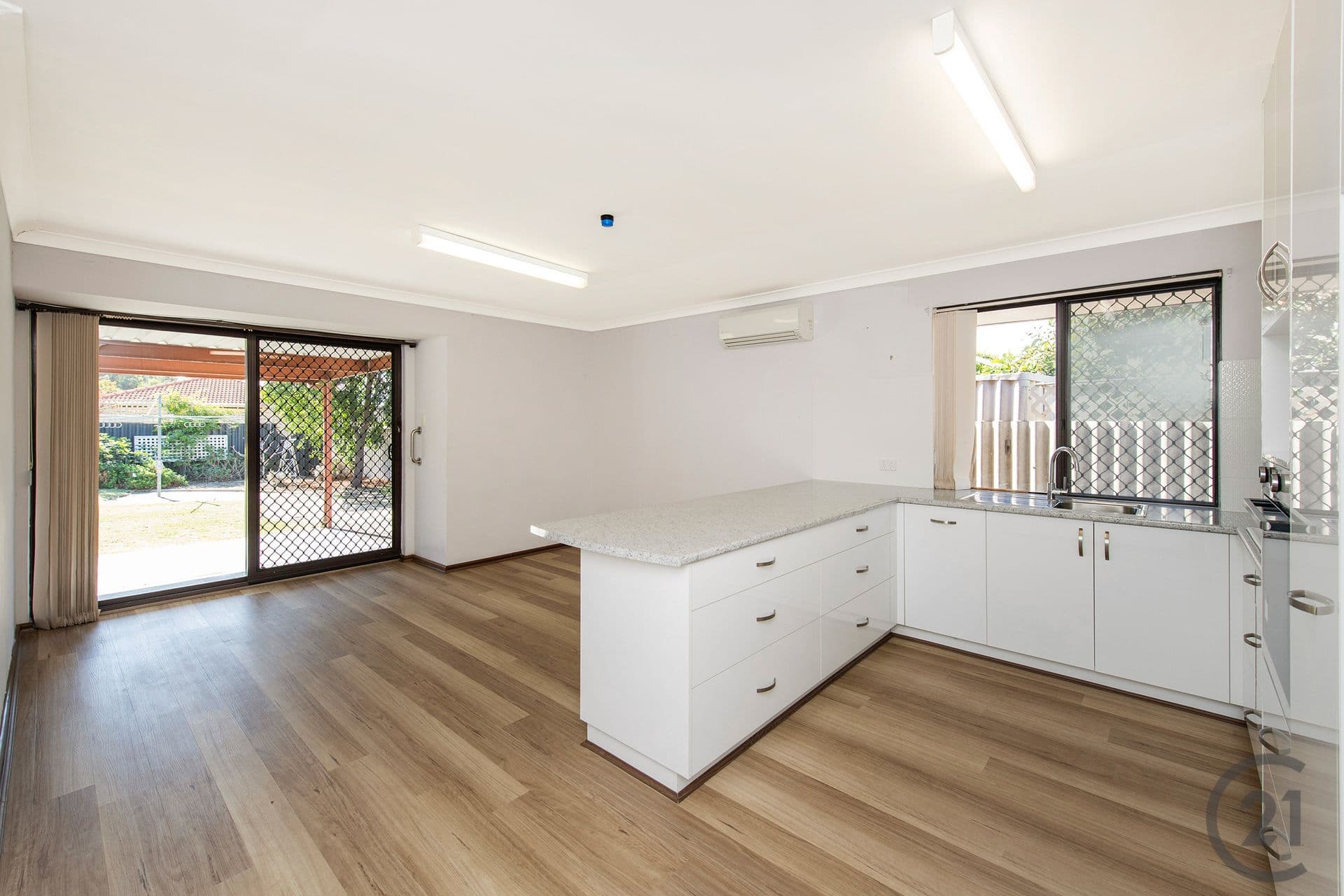 1 Talbot Close, Halls Head, WA, 6210, Halls Head - Thumbnail 4