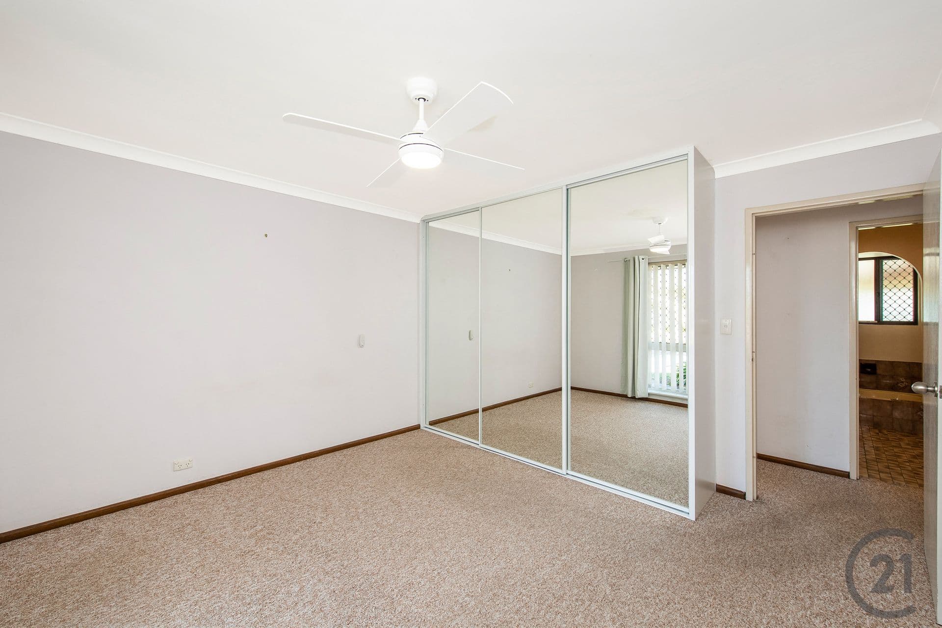 1 Talbot Close, Halls Head, WA, 6210, Halls Head - Thumbnail 8