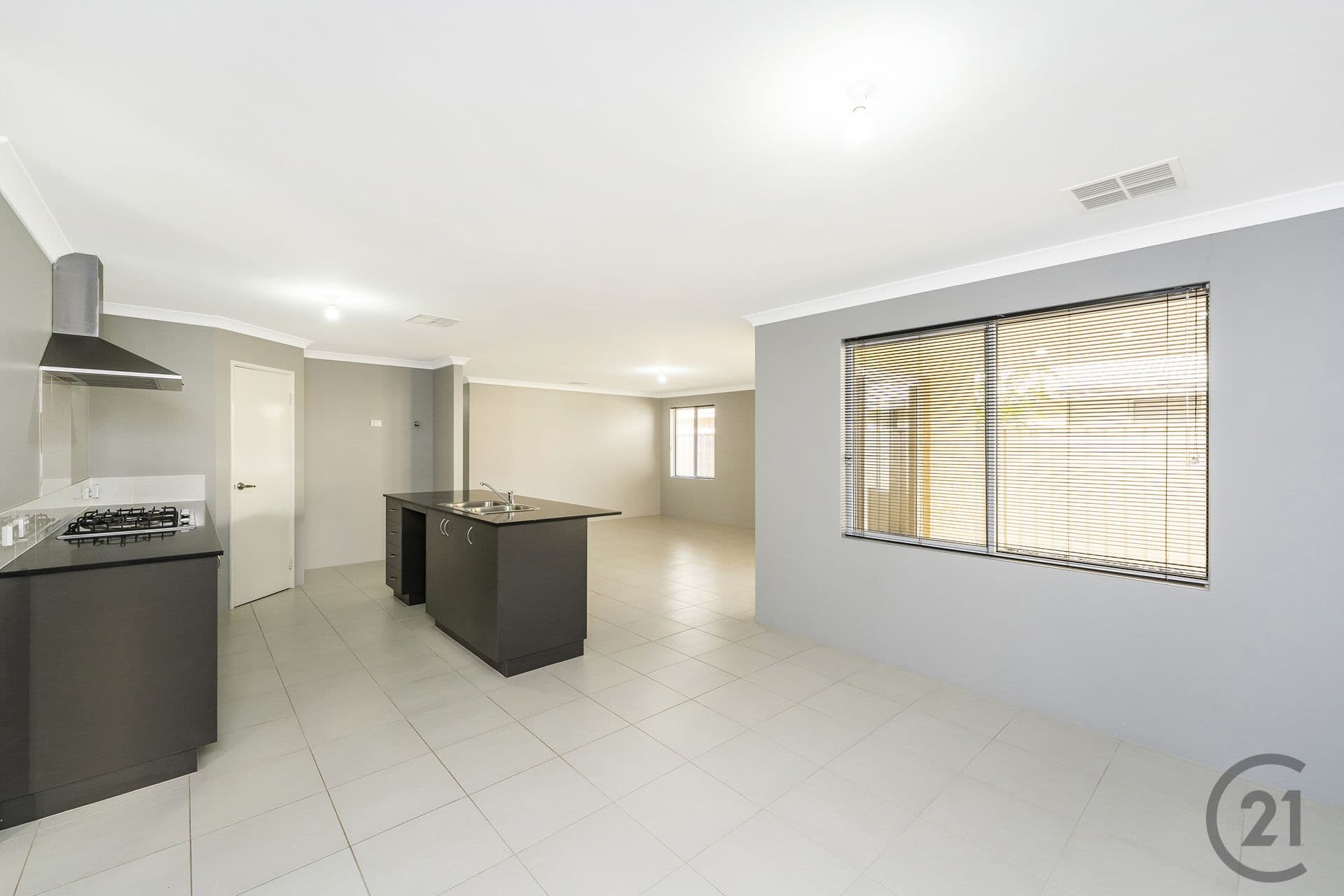 112 Tangadee Road, Golden Bay, WA, 6174, Golden Bay - Thumbnail 3