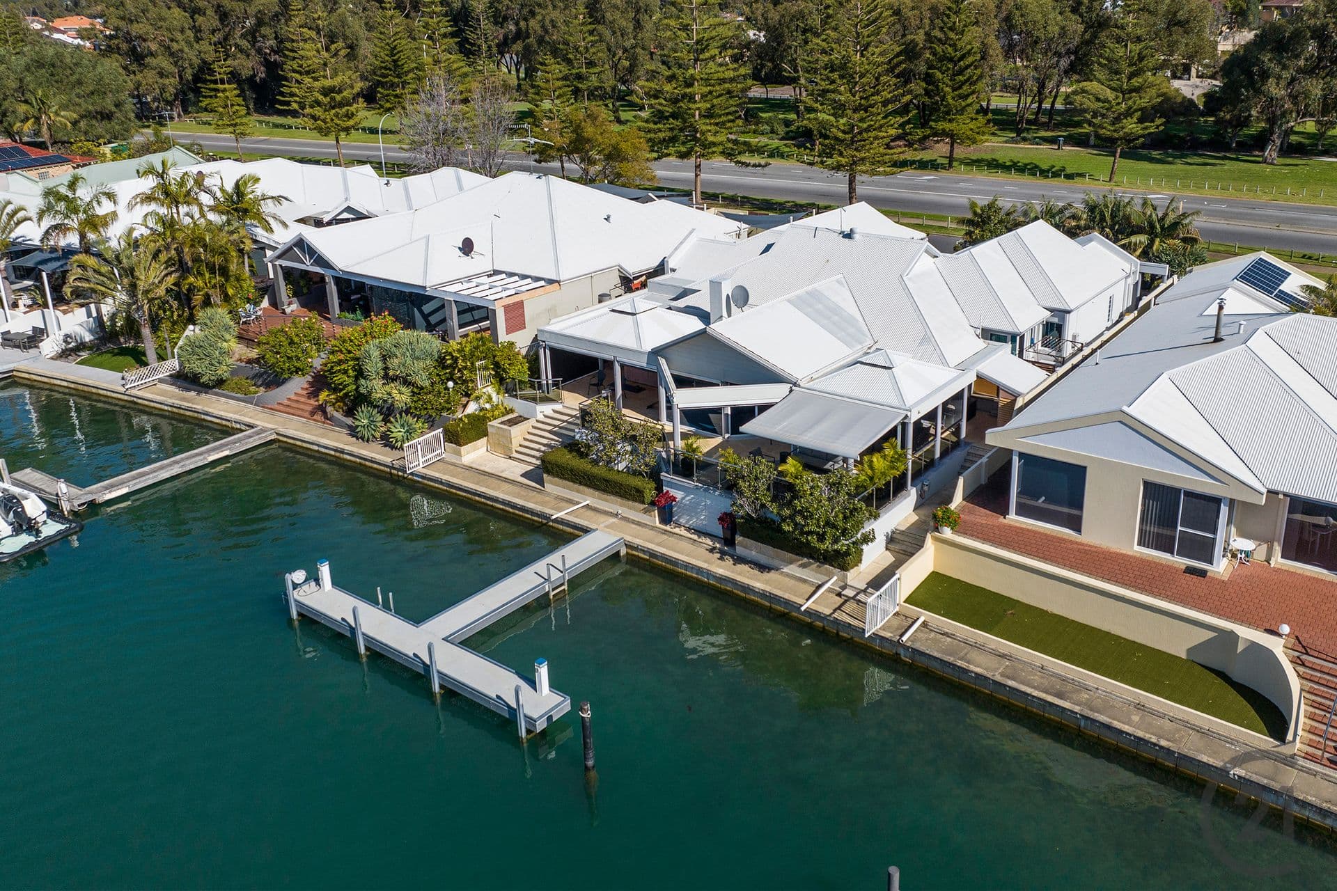 10 Baruna Court, Halls Head, WA, 6210, Halls Head - Thumbnail 3