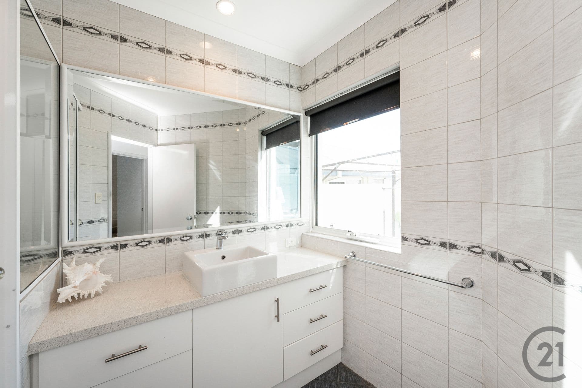 10 Baruna Court, Halls Head, WA, 6210, Halls Head - Thumbnail 7