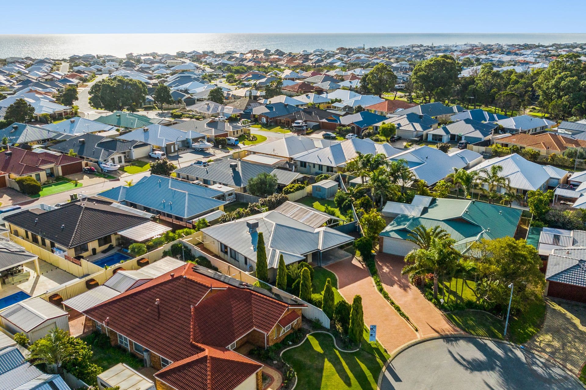 16 Grevillea Rise, Halls Head, WA, 6210, Halls Head - Thumbnail 2