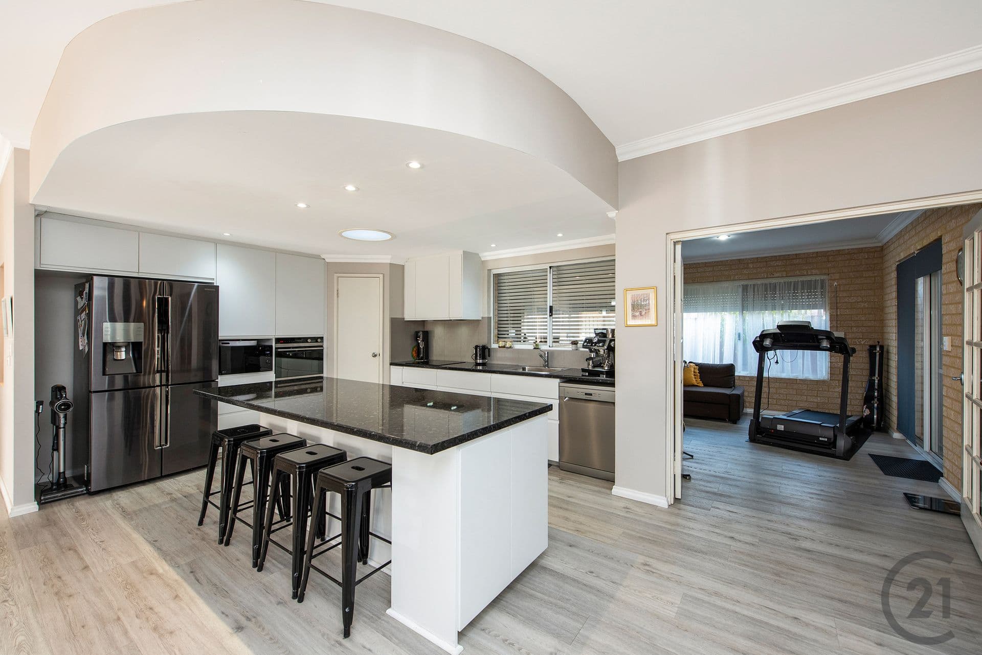 5 Beverston Terrace, Erskine, WA, 6210, Erskine - Thumbnail 2