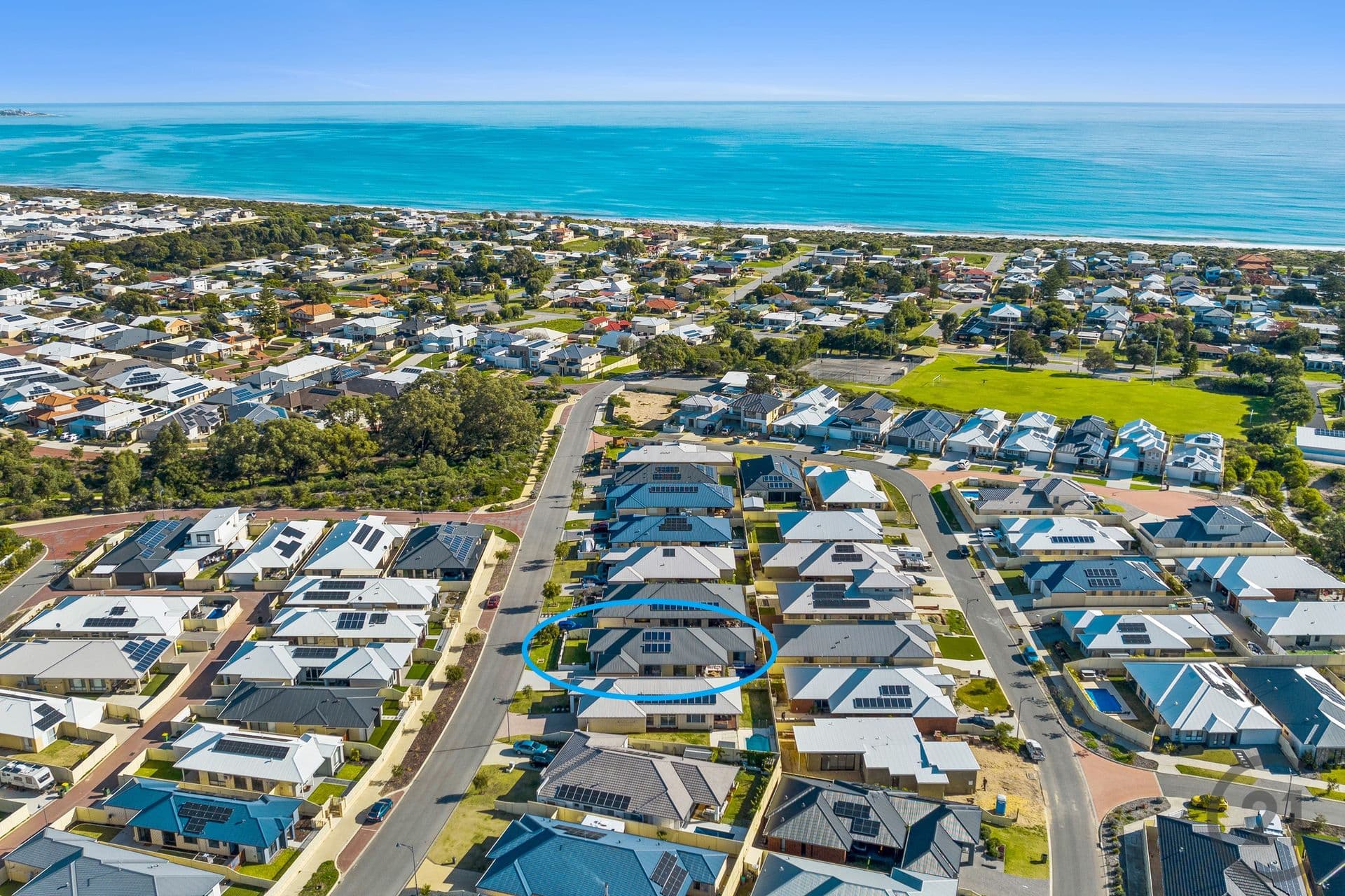 16 Orelia Street, Madora Bay, WA, 6210, Madora Bay - Thumbnail 3