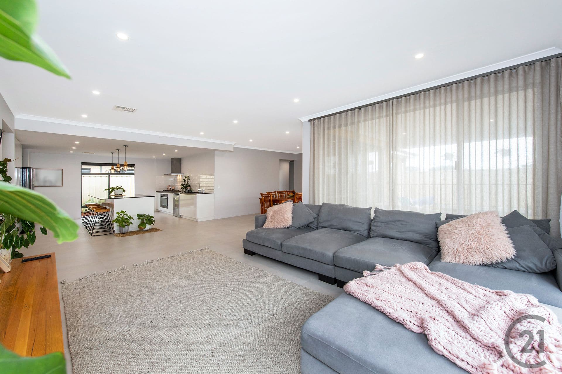 16 Orelia Street, Madora Bay, WA, 6210, Madora Bay - Thumbnail 6