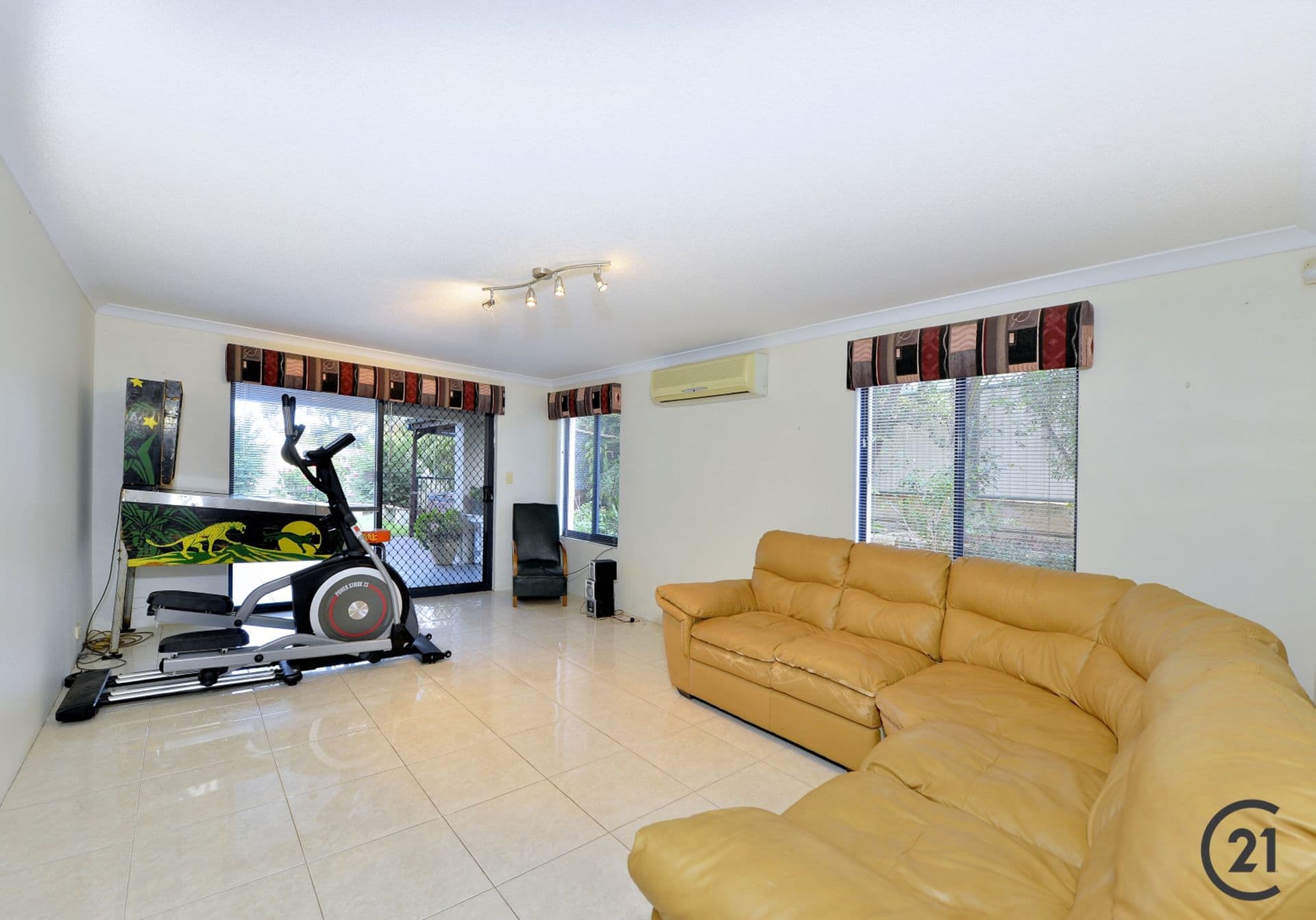 7 Peppertree Close, Wannanup, WA, 6210, Wannanup - Thumbnail 5