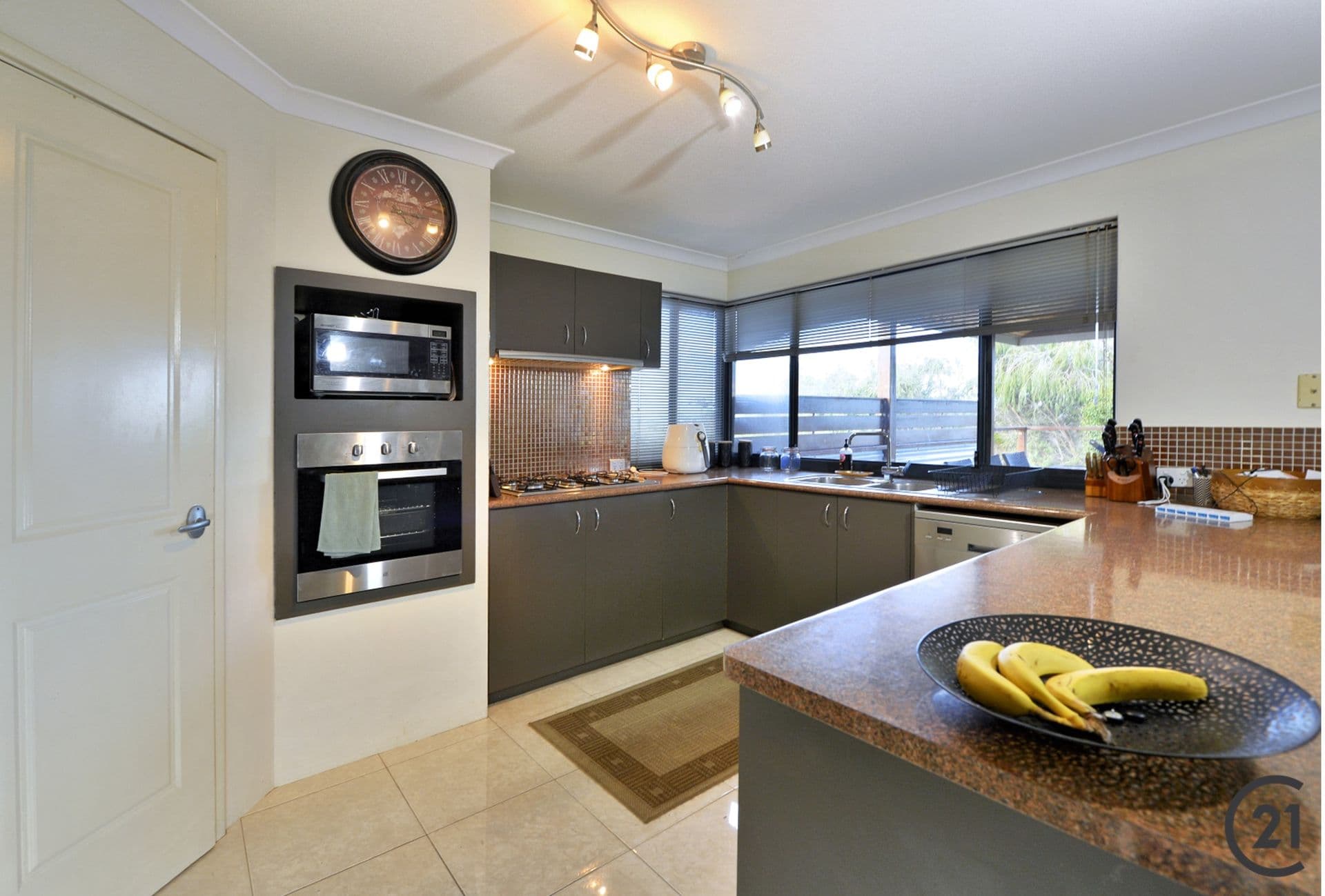 7 Peppertree Close, Wannanup, WA, 6210, Wannanup - Thumbnail 6