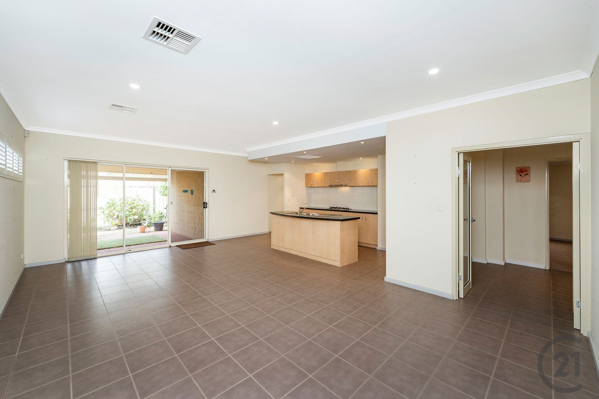 40 Oakleigh Drive, Erskine, WA, 6210, Erskine - Thumbnail 7