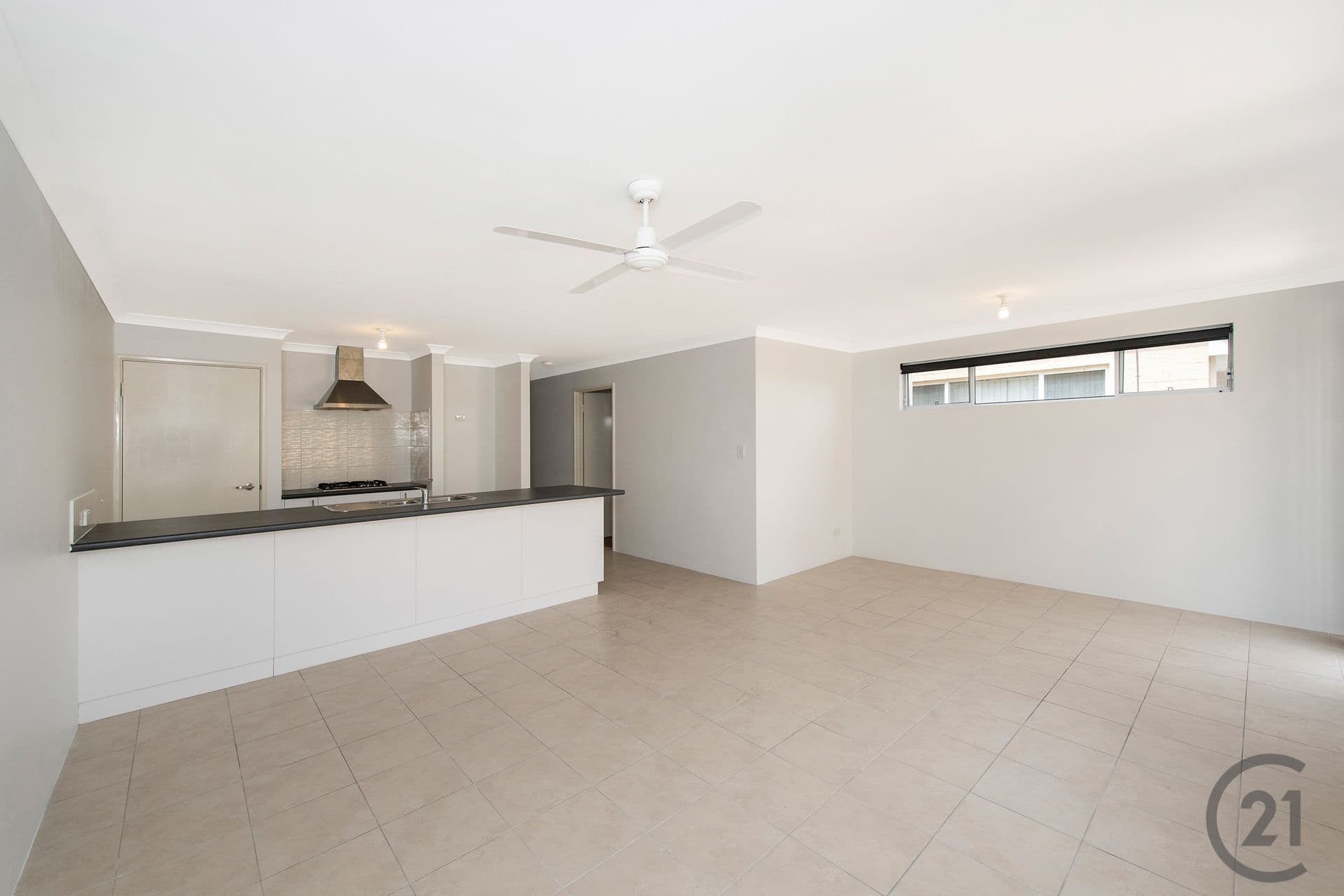 20 Clarendon Circuit, Lakelands, WA, 6180, Lakelands - Thumbnail 3