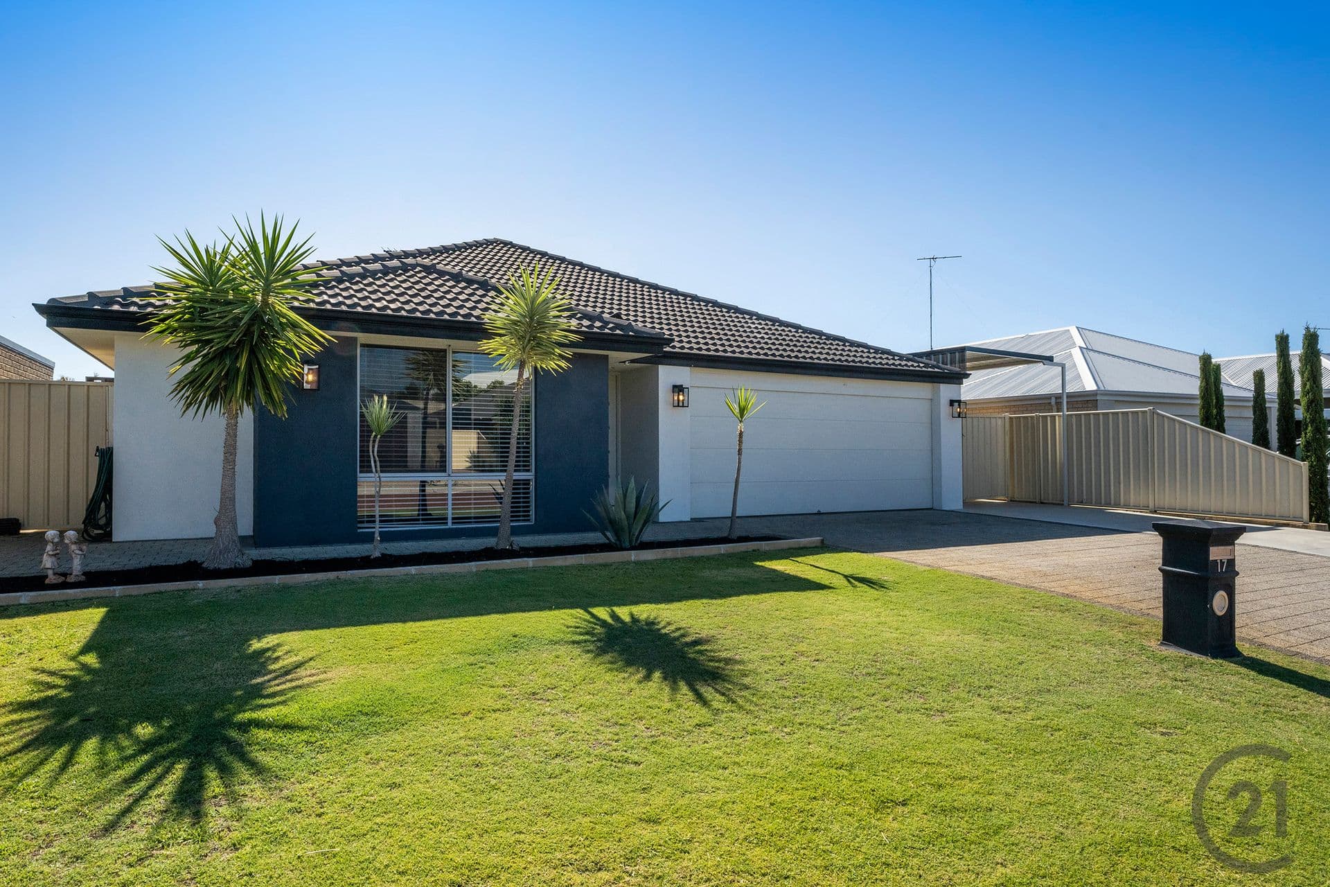 17 Benooka Grange, Lakelands, WA, 6180, Lakelands - Thumbnail 2