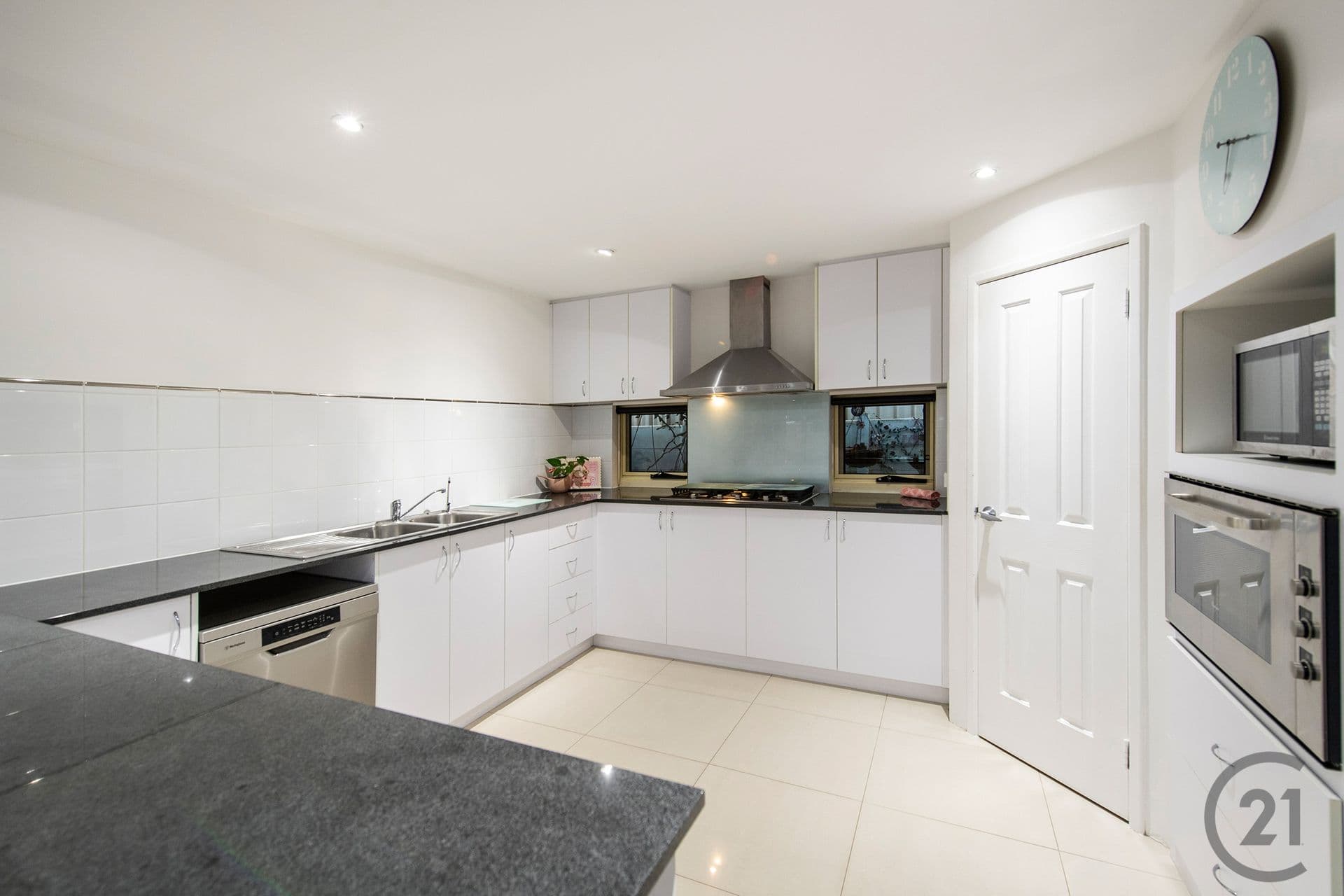 13 Staunton Rise, Halls Head, WA, 6210, Halls Head - Thumbnail 2