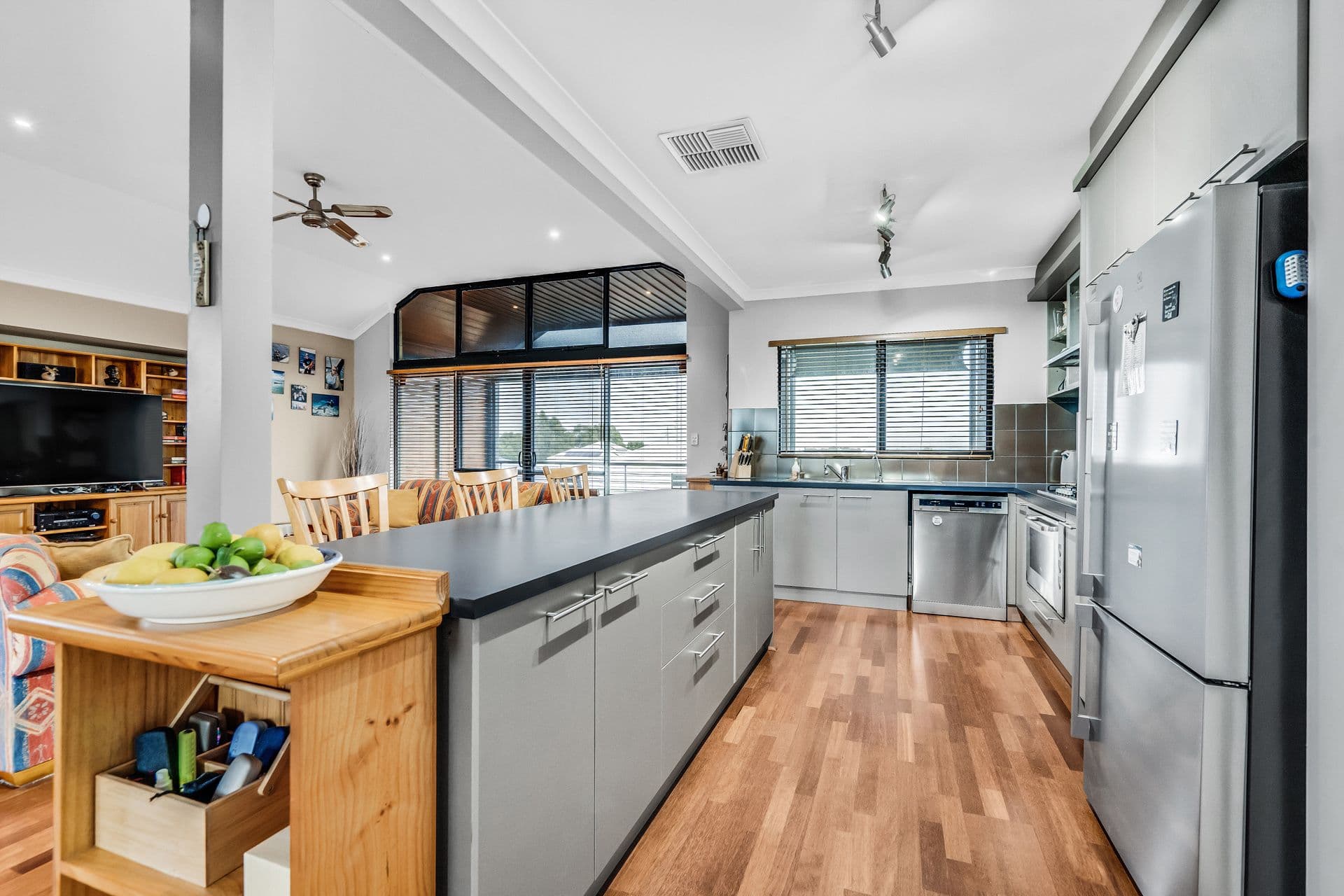 18 Mundaring Crescent, Dawesville, WA, 6211, Dawesville - Thumbnail 6