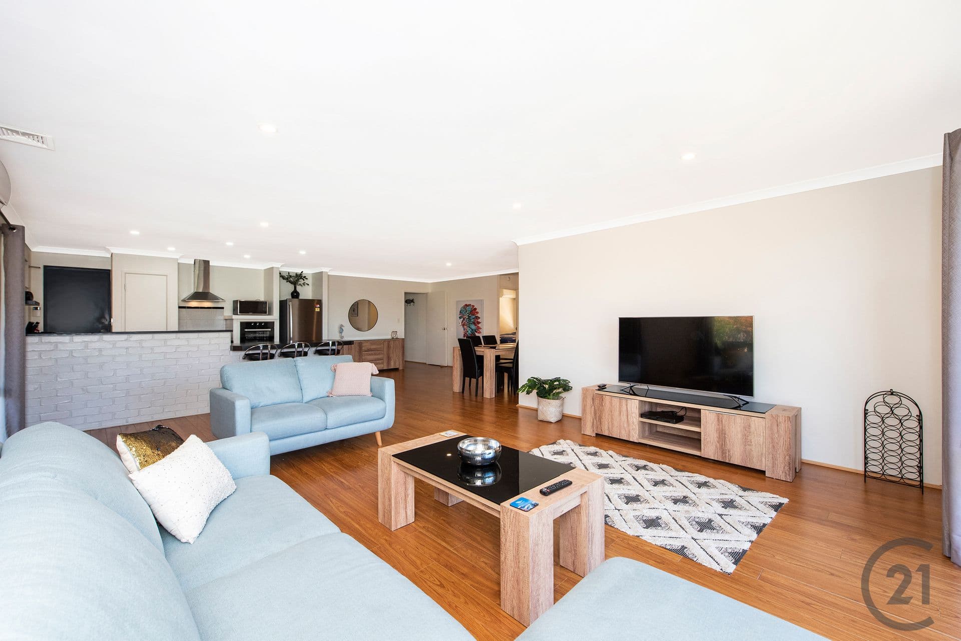 25 Casuarina Drive, Halls Head, WA, 6210, Halls Head - Thumbnail 2