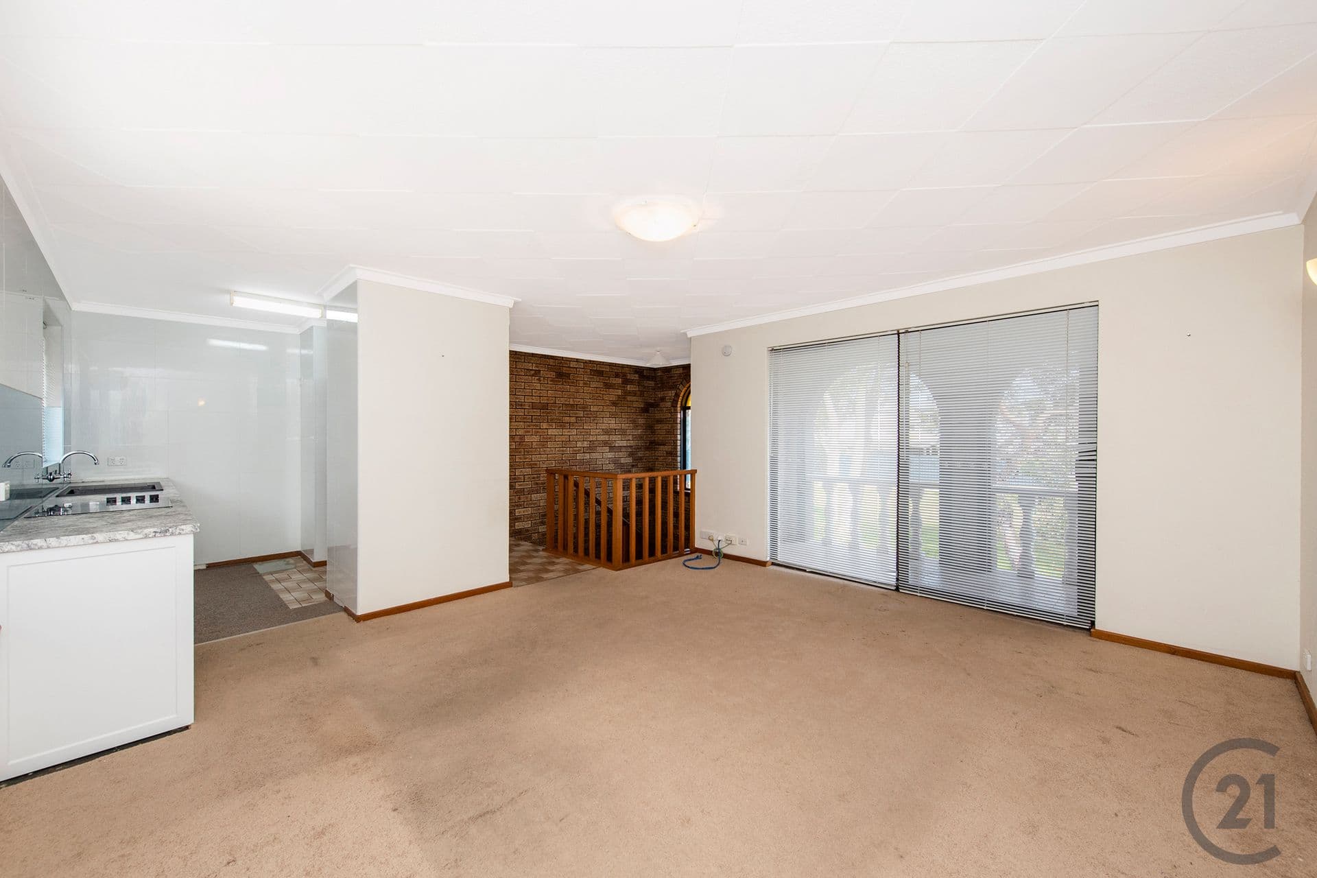 2/12 Henson Street, Mandurah, WA, 6210, Mandurah - Thumbnail 3