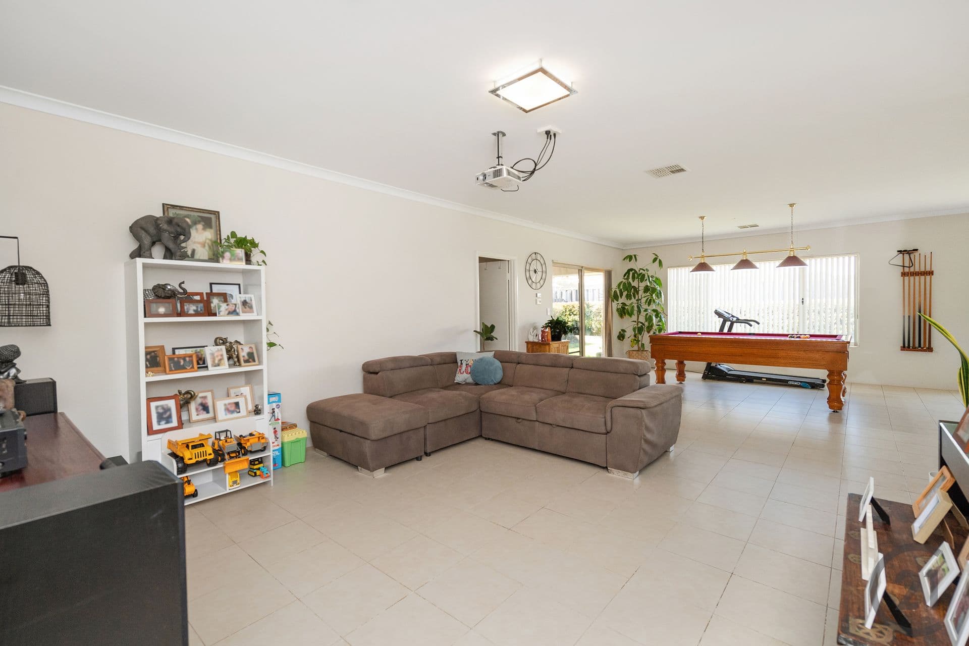 6 Honeymyrtle Grange, Halls Head, WA, 6210, Halls Head - Thumbnail 5