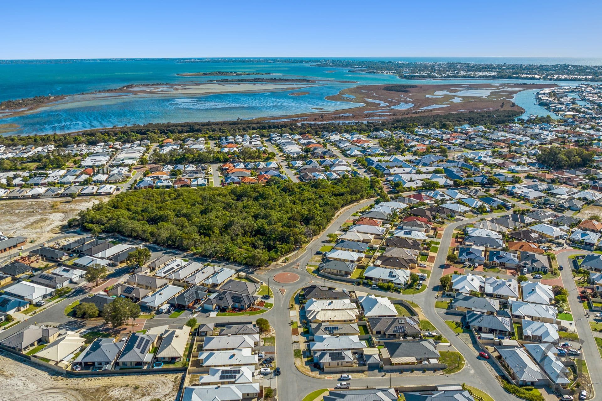 40 Sharperton Meander, Dudley Park, WA, 6210, Dudley Park - Thumbnail 3