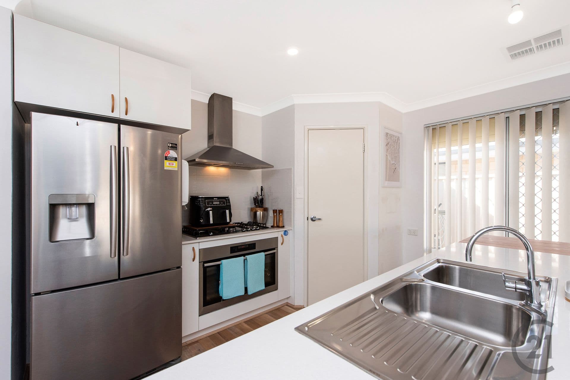40 Sharperton Meander, Dudley Park, WA, 6210, Dudley Park - Thumbnail 8