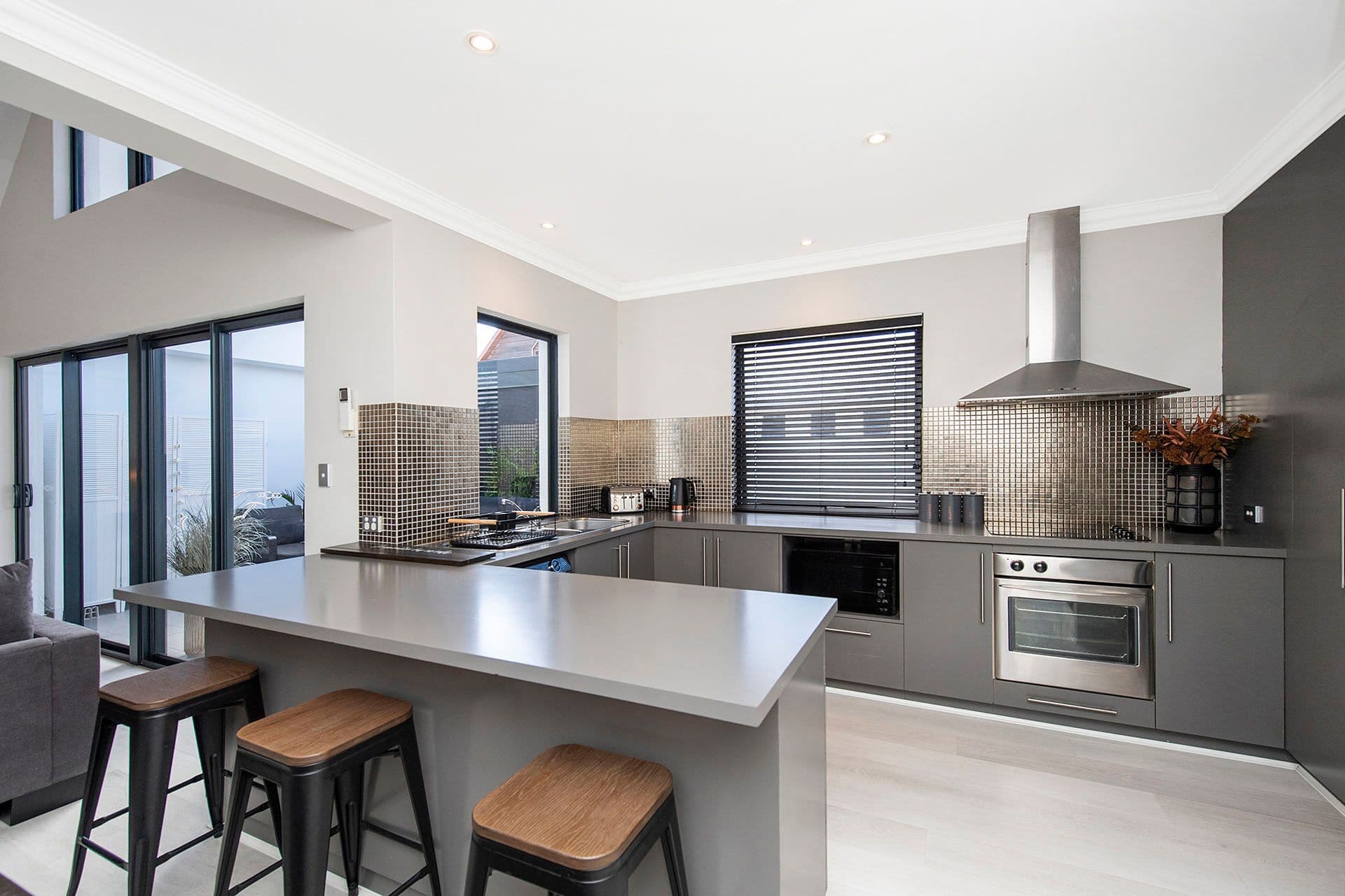 6/30 Spinnaker Quays, Mandurah, WA, 6210, Mandurah - Thumbnail 2