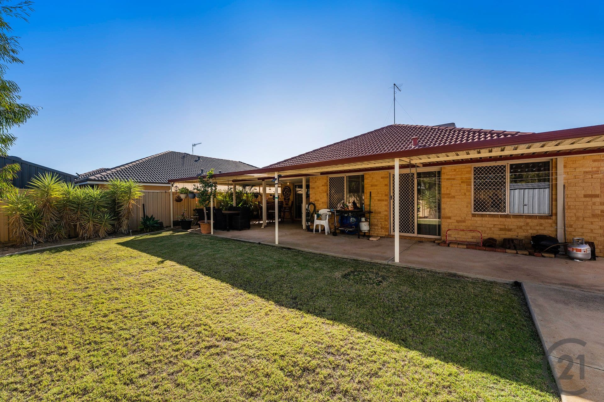 18 Greenacre Street, Pinjarra, WA, 6208, Pinjarra - Thumbnail 2