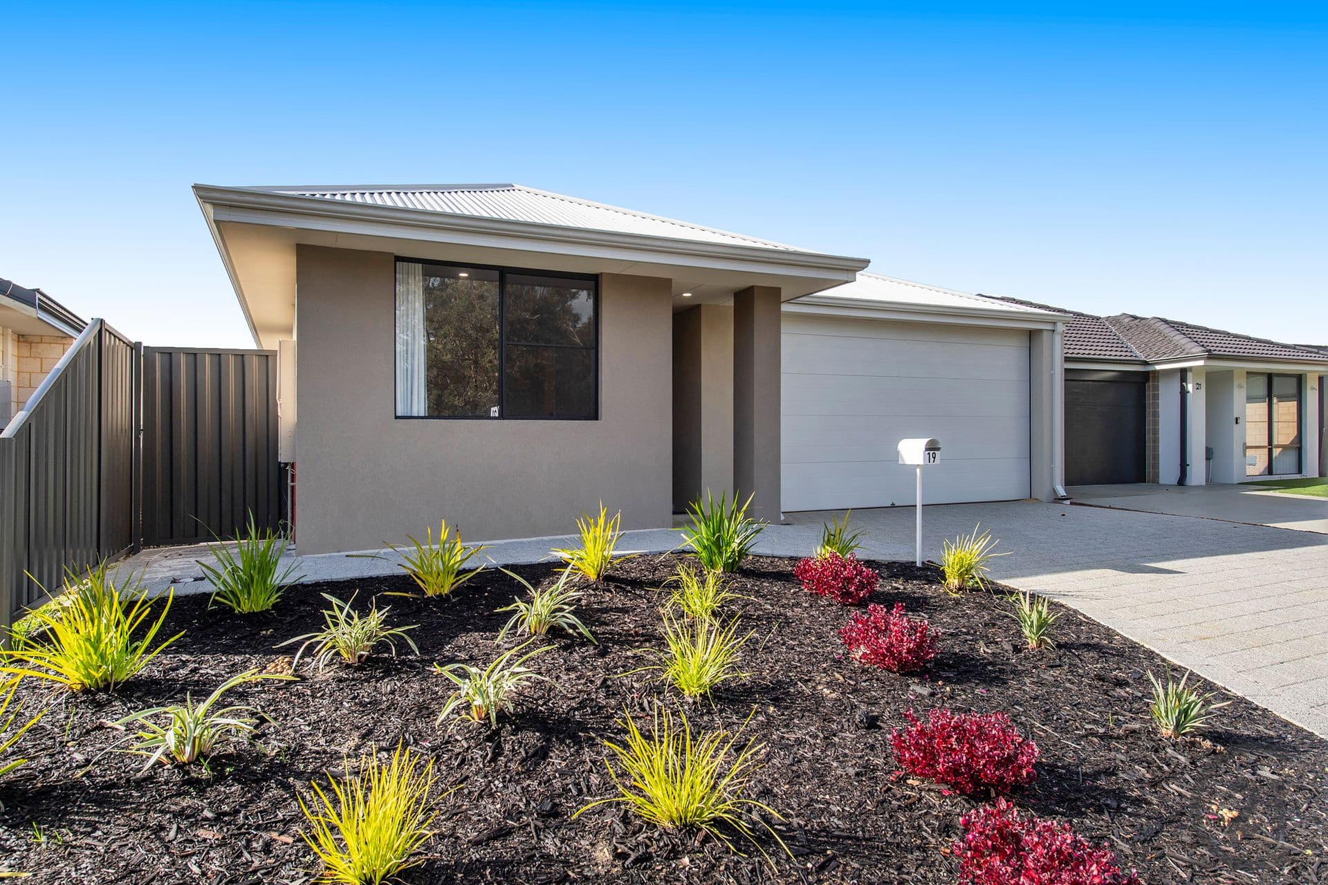 19 Mazeppa Drive, Dudley Park, WA, 6210, Dudley Park - Thumbnail 2