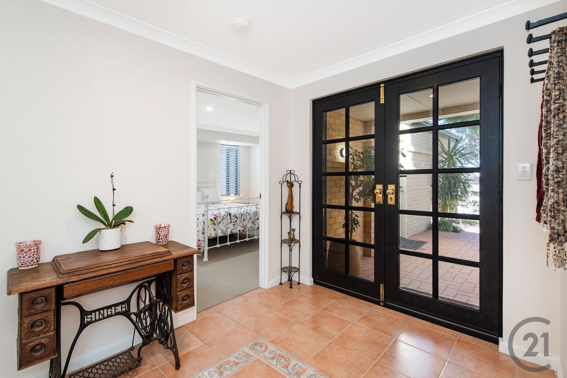 50 Floribunda Avenue, Halls Head, WA, 6210, Halls Head - Thumbnail 4