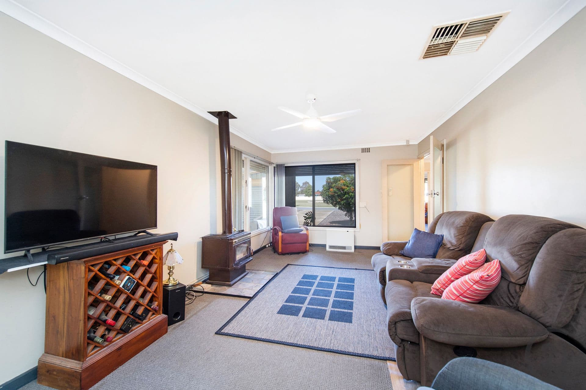 1 Teague Street, Pinjarra, WA, 6208, Pinjarra - Thumbnail 4