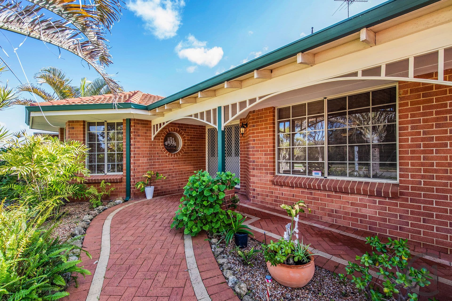4 Charles Place, Wannanup, WA, 6210, Wannanup - Image 1