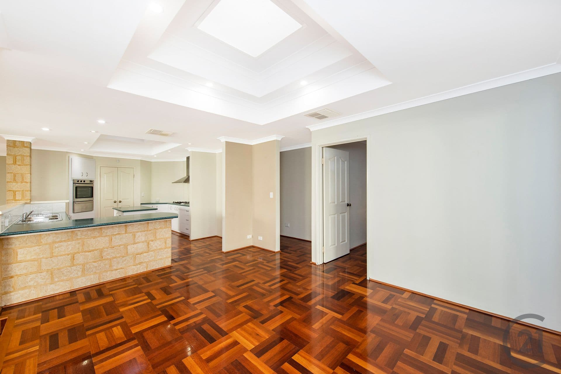 3 Portmarnock Circle, Halls Head, WA, 6210, Halls Head - Thumbnail 4