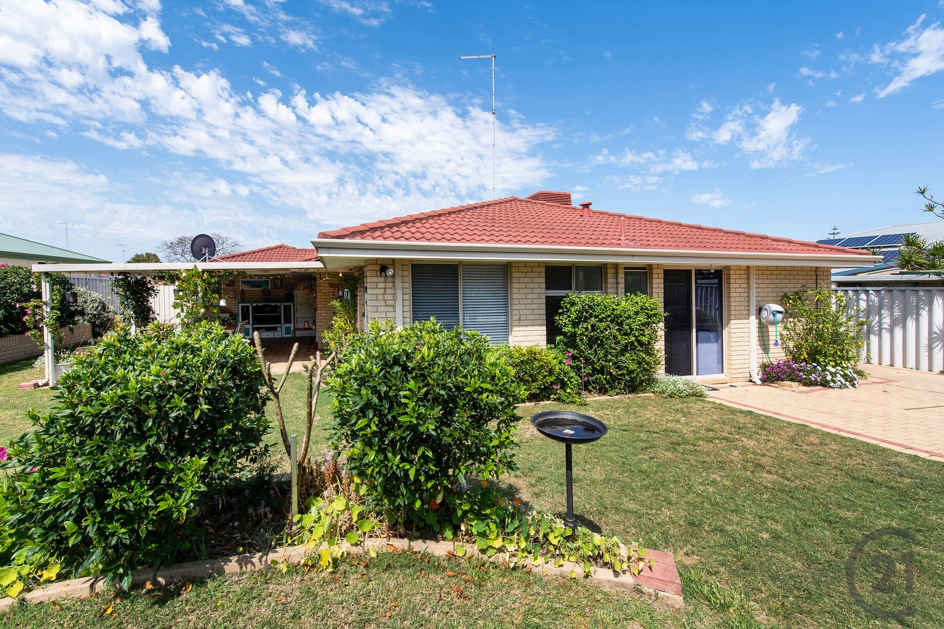 67 Floribunda Avenue, Halls Head, WA, 6210, Halls Head - Thumbnail 2