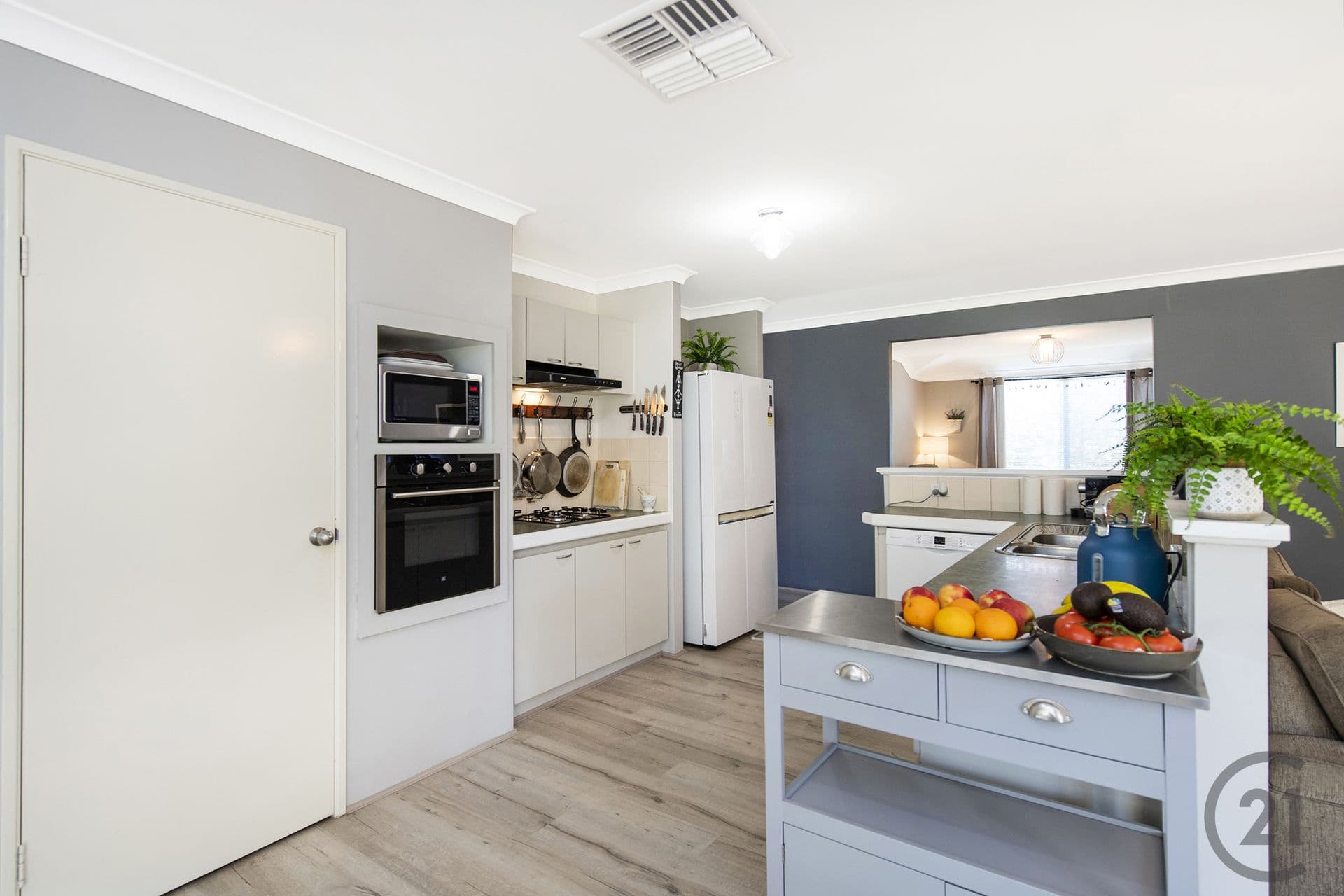 67 Floribunda Avenue, Halls Head, WA, 6210, Halls Head - Thumbnail 8