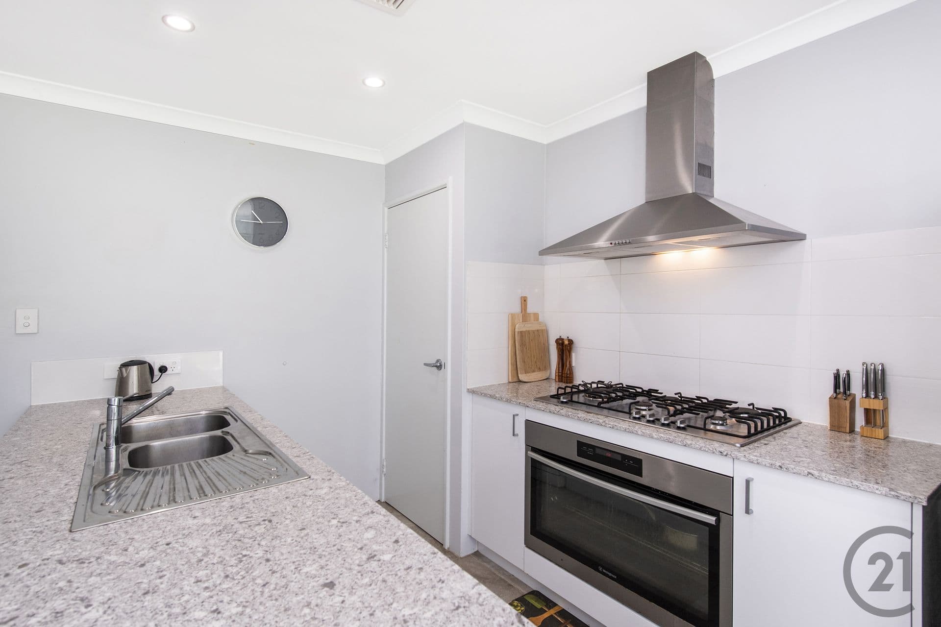 12 Yanga Court, Lakelands, WA, 6180, Lakelands - Thumbnail 3